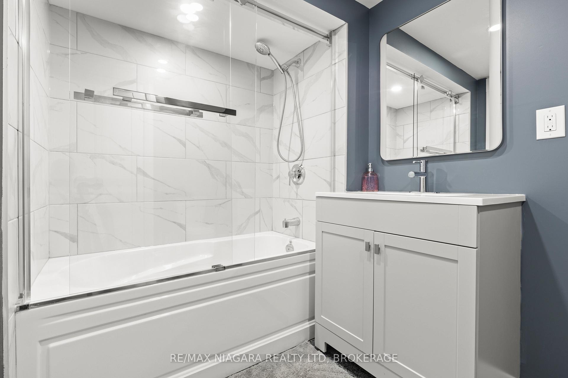 Photo 31 of 32 Ridgewood Drive, Welland, Prince Charles — HOMEH
