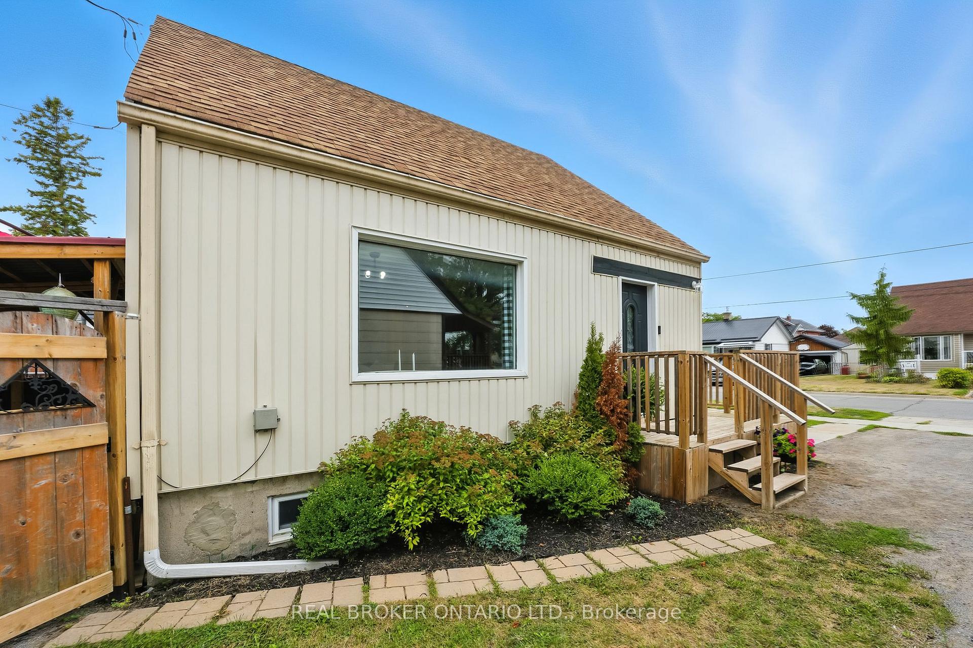 Photo 17 of 459 Rose Avenue, Peterborough, Otonabee Ward 1 — HOMEH