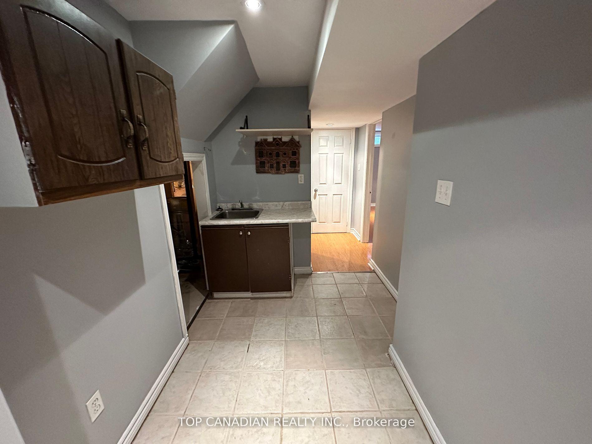 Photo 17 of 178 Glovers Road, Oshawa, Samac — HOMEH