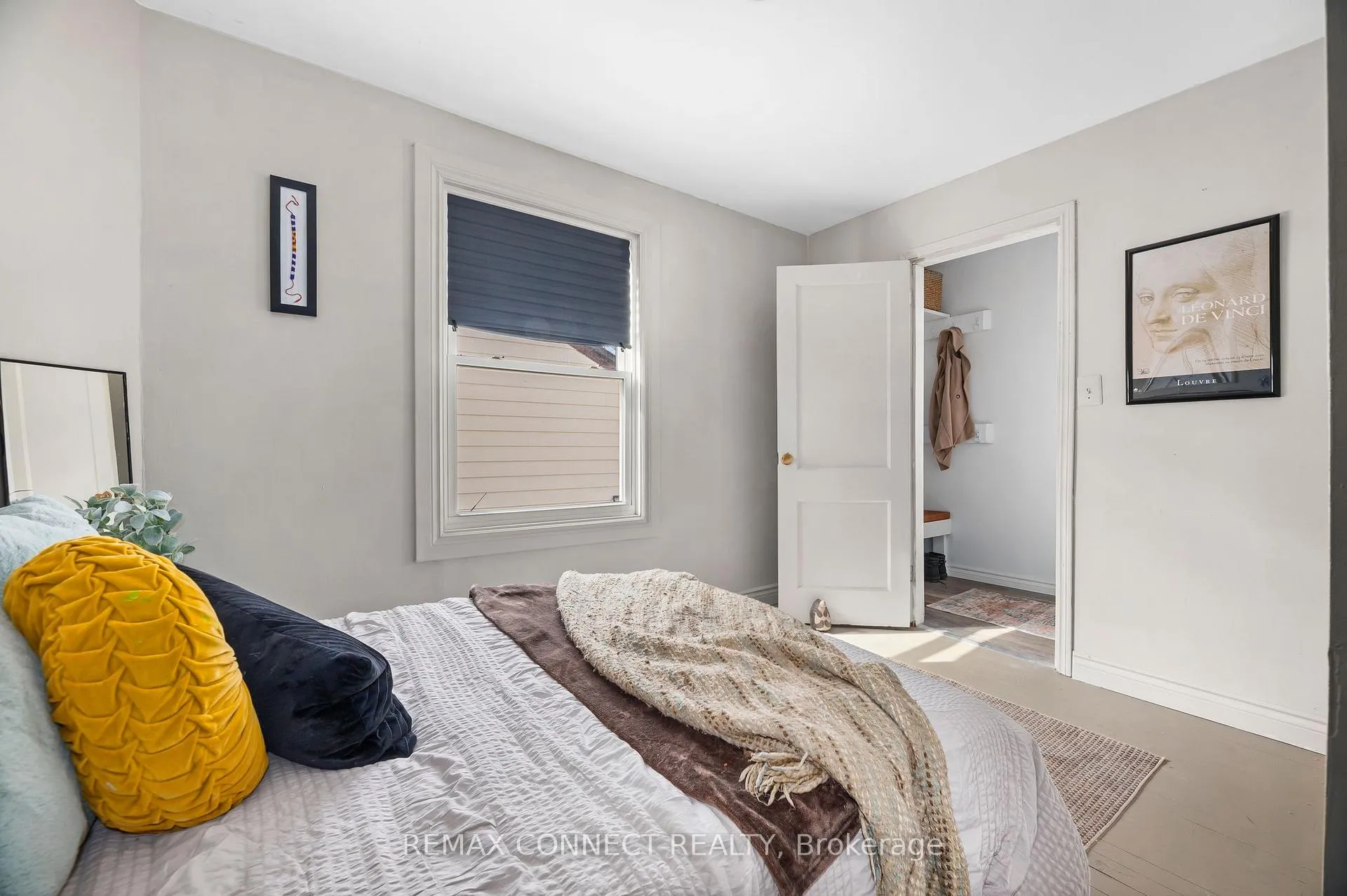 Photo 8 of 19 Ontario Street, Ajax, Central — HOMEH