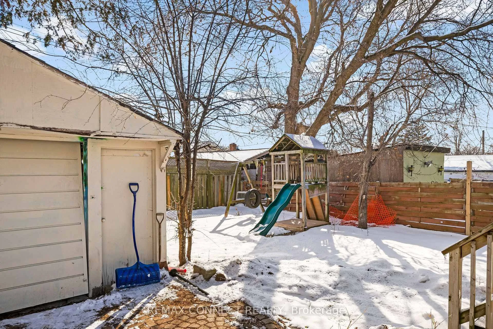 Photo 27 of 19 Ontario Street, Ajax, Central — HOMEH