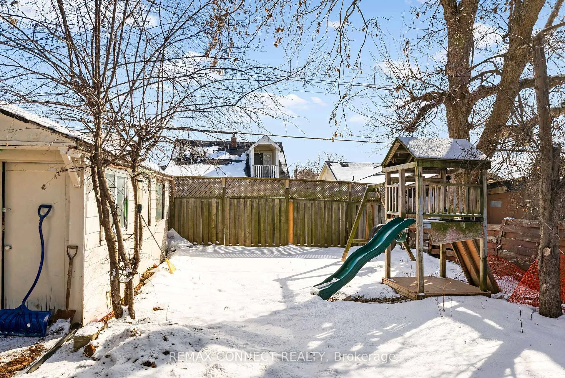 Photo 28 of 19 Ontario Street, Ajax, Central — HOMEH