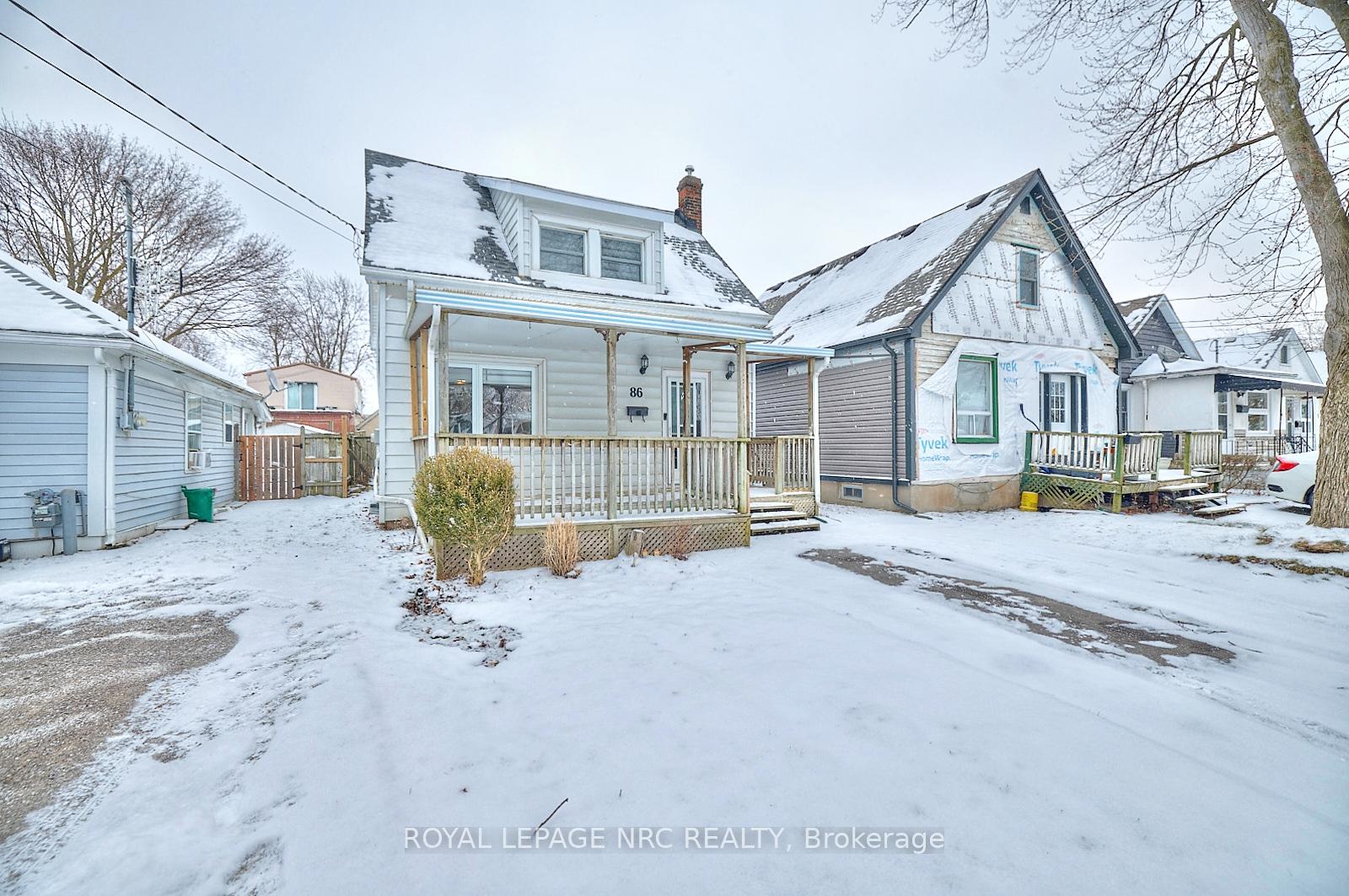 Photo 2 of 86 McAlpine Avenue S, Welland, Lincoln/Crowland — HOMEH