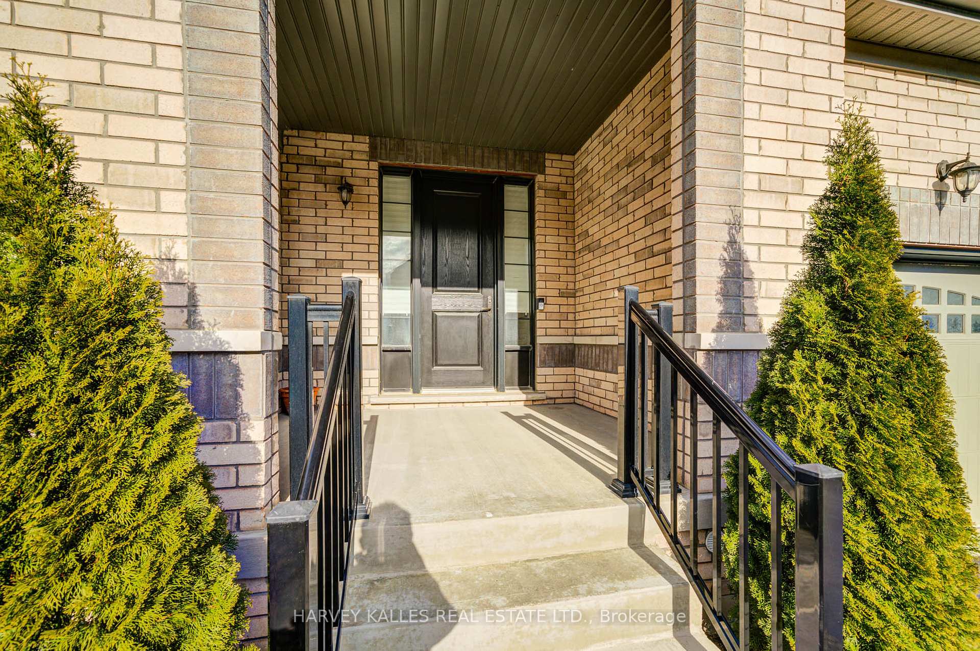 Photo 5 of 7 Capstan Court, Whitby, Lynde Creek — HOMEH