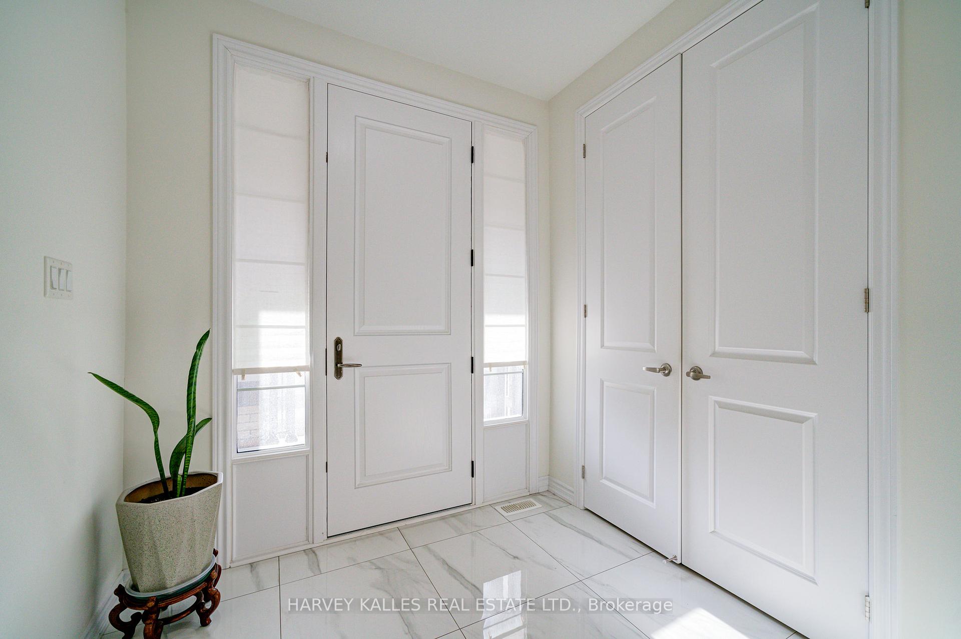Photo 6 of 7 Capstan Court, Whitby, Lynde Creek — HOMEH