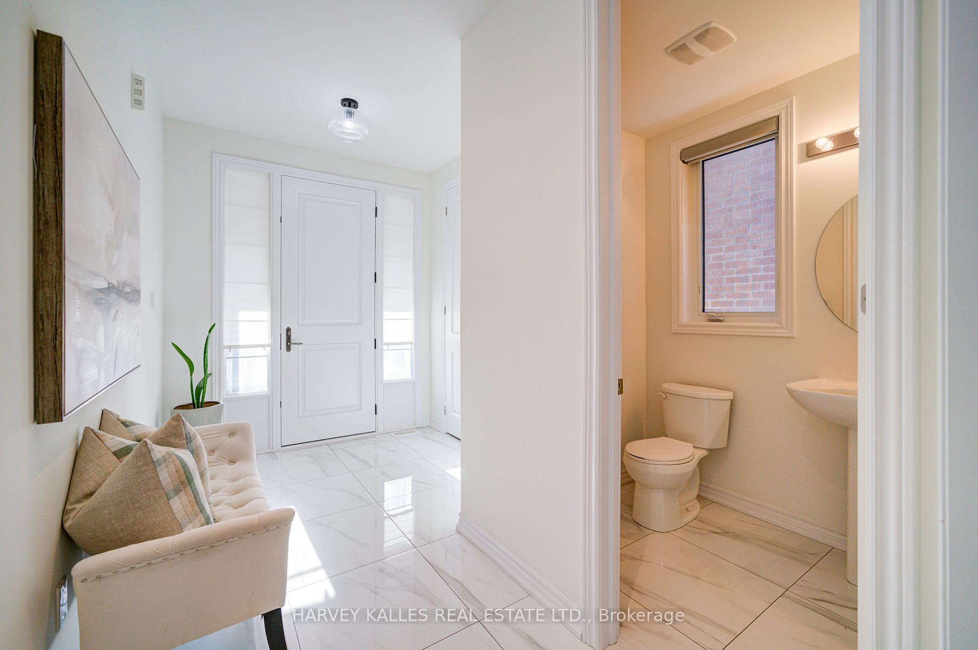 Photo 9 of 7 Capstan Court, Whitby, Lynde Creek — HOMEH