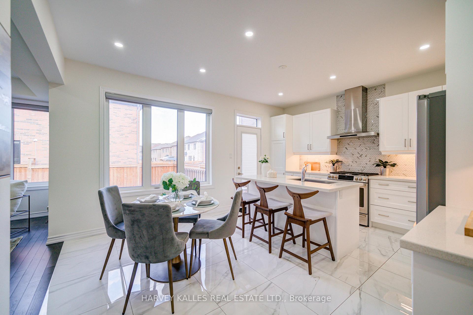 Photo 19 of 7 Capstan Court, Whitby, Lynde Creek — HOMEH