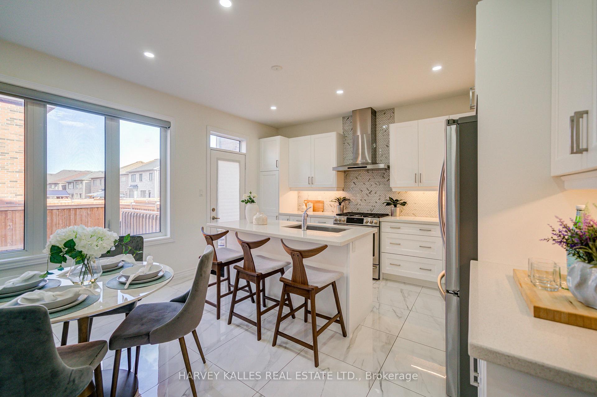 Photo 23 of 7 Capstan Court, Whitby, Lynde Creek — HOMEH