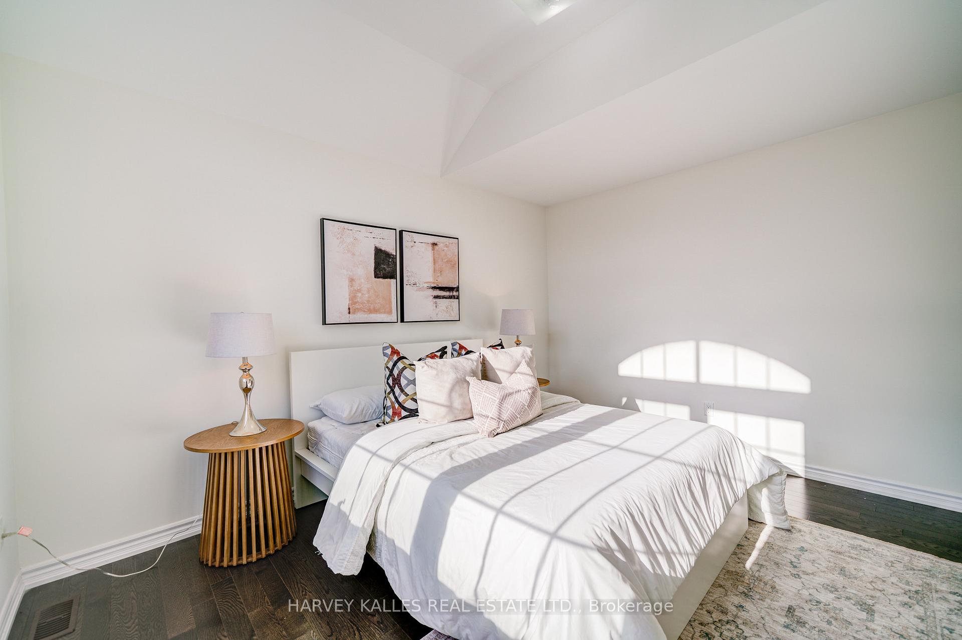 Photo 32 of 7 Capstan Court, Whitby, Lynde Creek — HOMEH