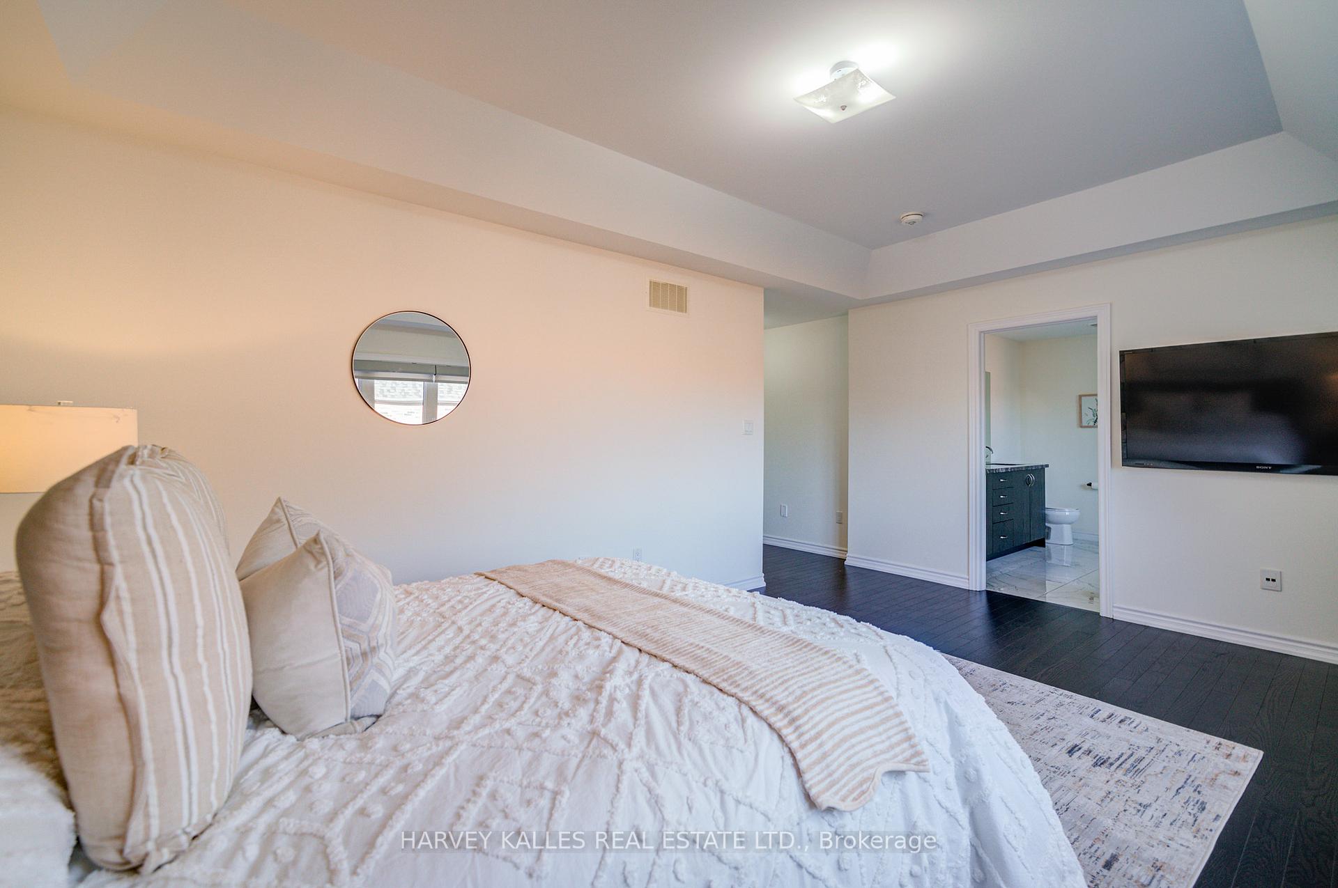 Photo 40 of 7 Capstan Court, Whitby, Lynde Creek — HOMEH