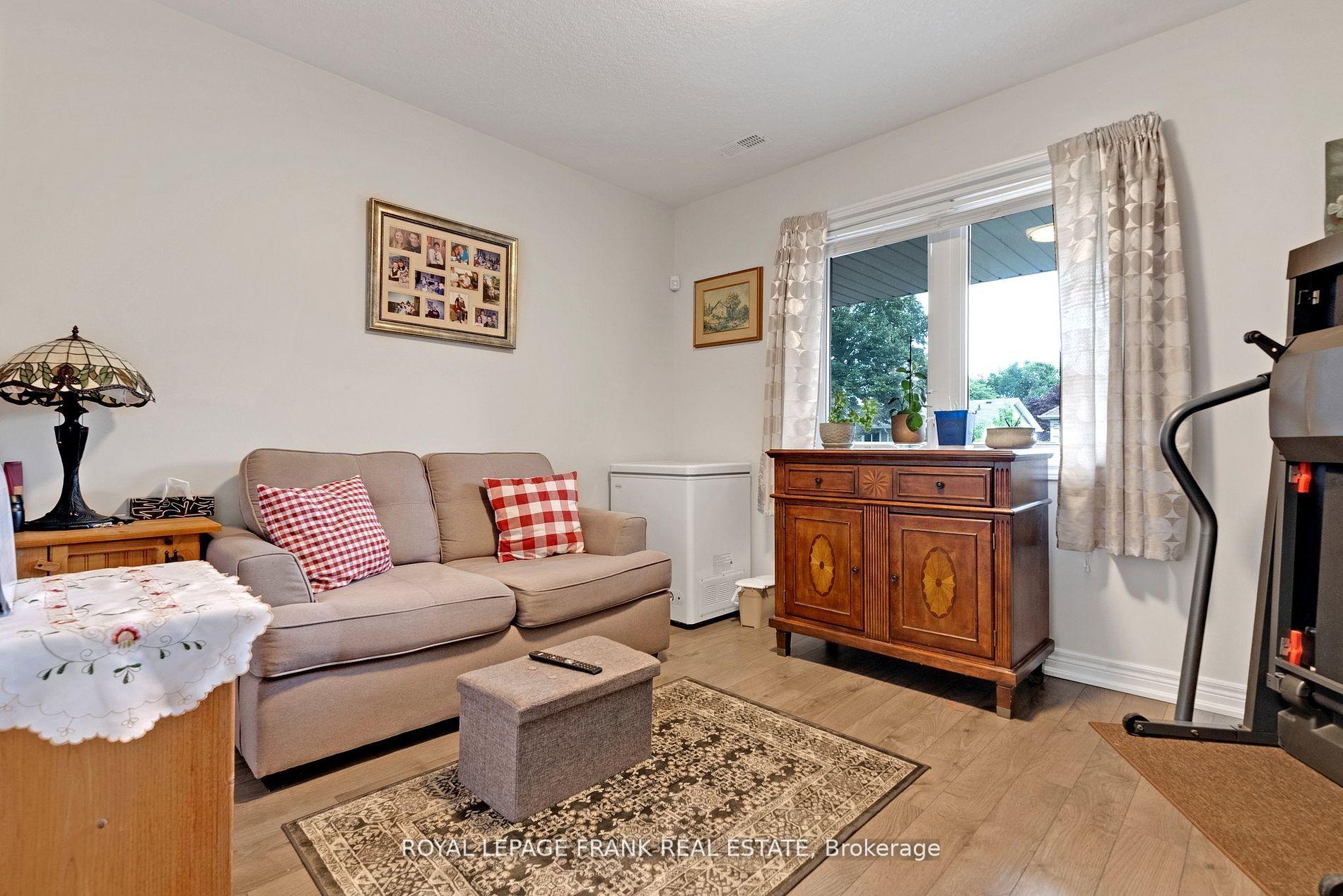 Photo 5 of 159 Tresane Street, Oshawa, Vanier — HOMEH