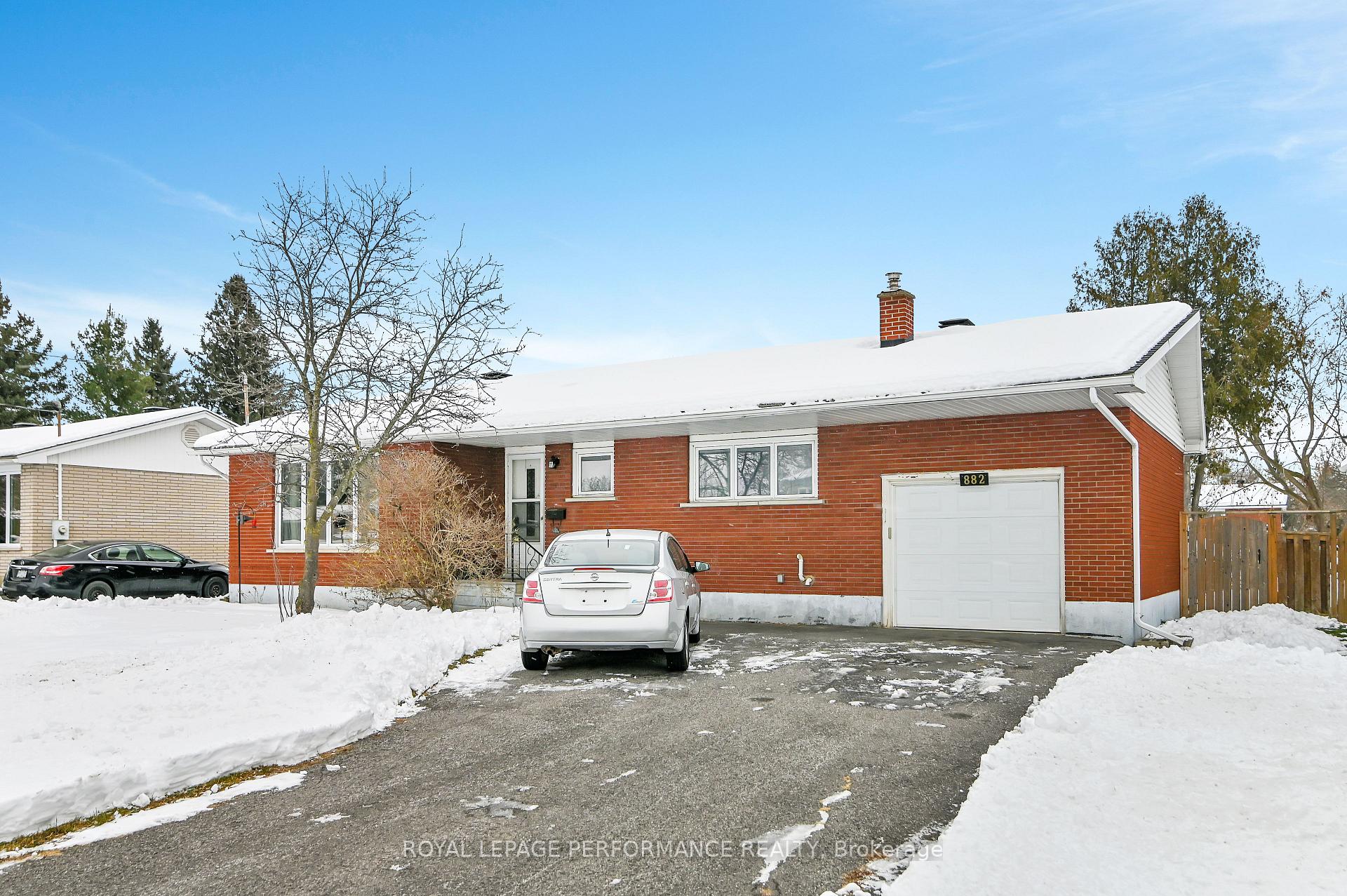 Photo 1 of 882 Balsam Drive, Ottawa, Chatelaine Village — HOMEH