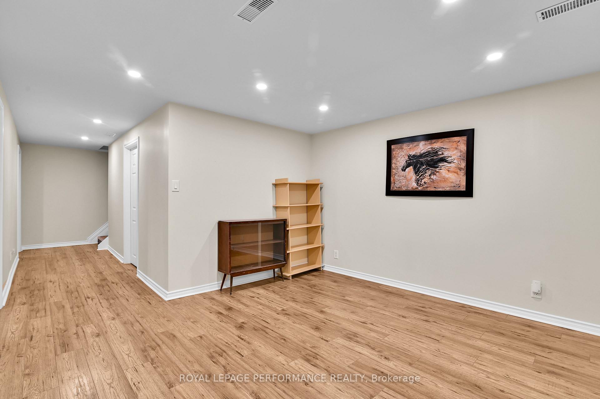 Photo 15 of 882 Balsam Drive, Ottawa, Chatelaine Village — HOMEH