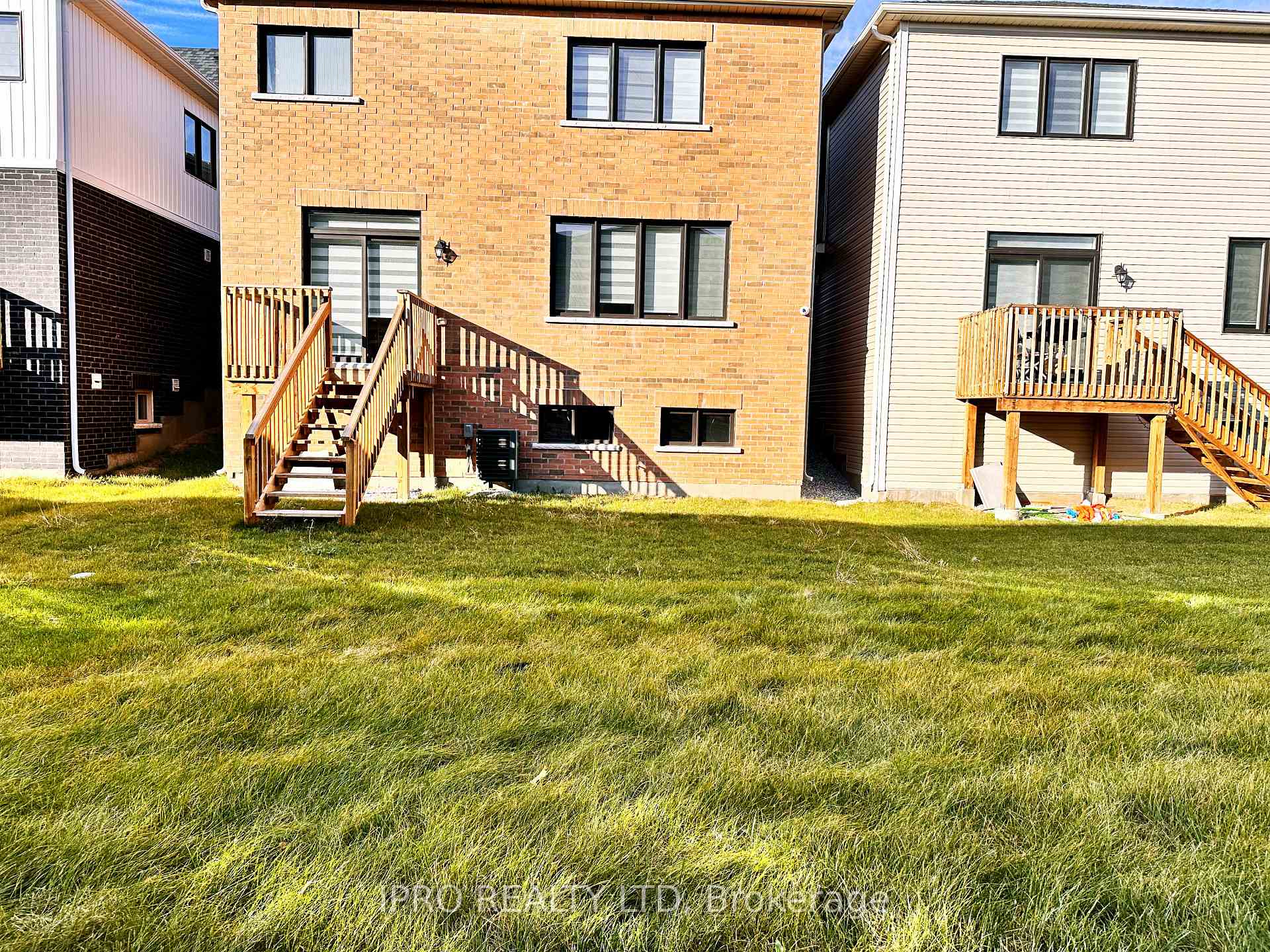 Photo 17 of 312 Forks Road, Welland, Dain City — HOMEH