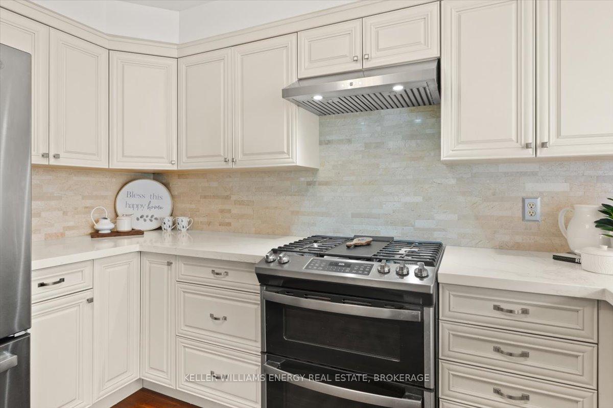 Photo 16 of 24 Inglenook Court, Whitby, Pringle Creek — HOMEH