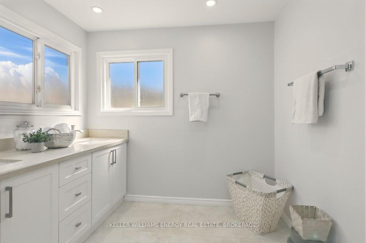Photo 25 of 24 Inglenook Court, Whitby, Pringle Creek — HOMEH
