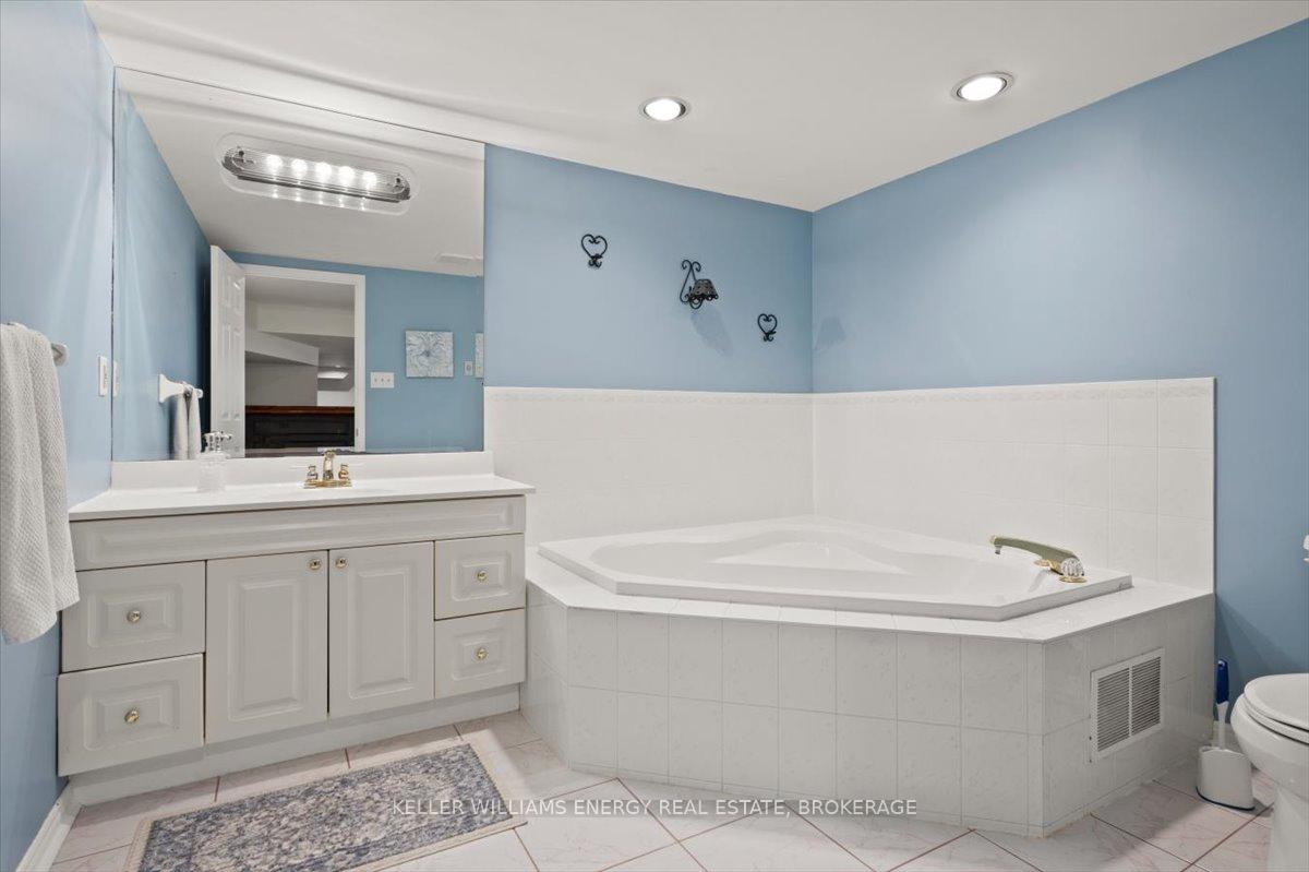 Photo 31 of 24 Inglenook Court, Whitby, Pringle Creek — HOMEH