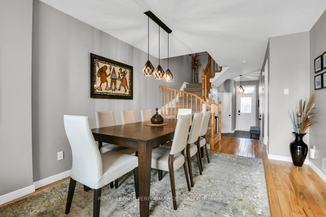 Photo 9 of 948 Markwick Crescent, Ottawa, Notting Hill/Summerside — HOMEH