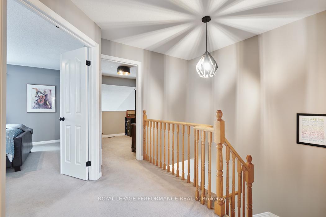Photo 17 of 948 Markwick Crescent, Ottawa, Notting Hill/Summerside — HOMEH