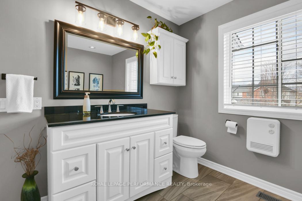 Photo 24 of 948 Markwick Crescent, Ottawa, Notting Hill/Summerside — HOMEH