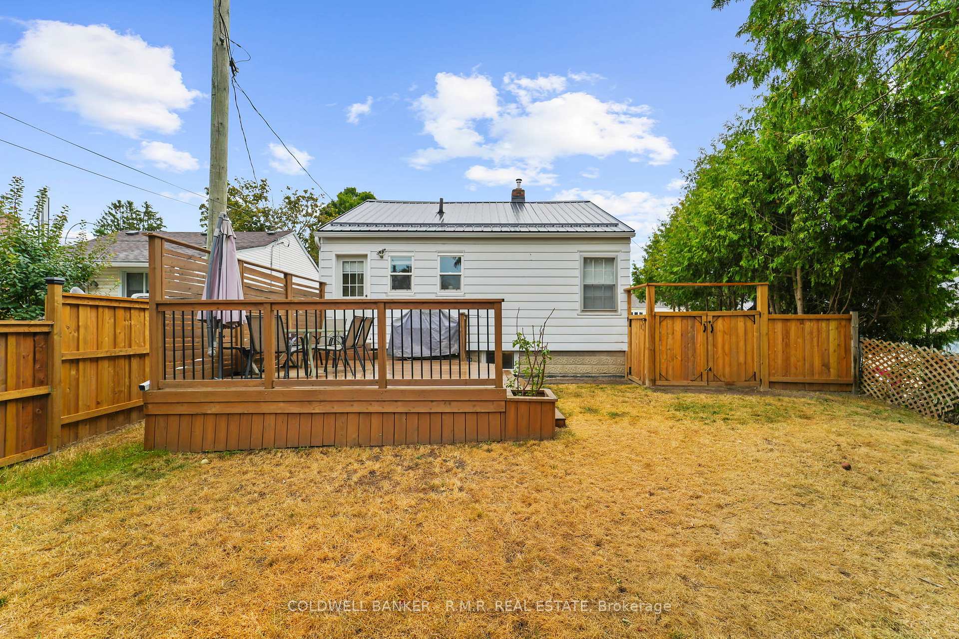 Photo 24 of 485 Wolsely Street, Peterborough, Northcrest Ward 5 — HOMEH