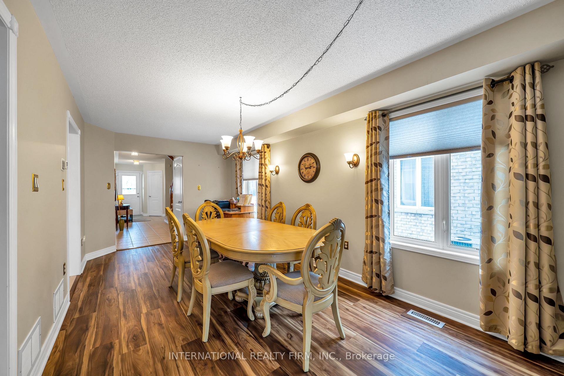 Photo 11 of 45 Oglevie Drive, Whitby, Pringle Creek — HOMEH