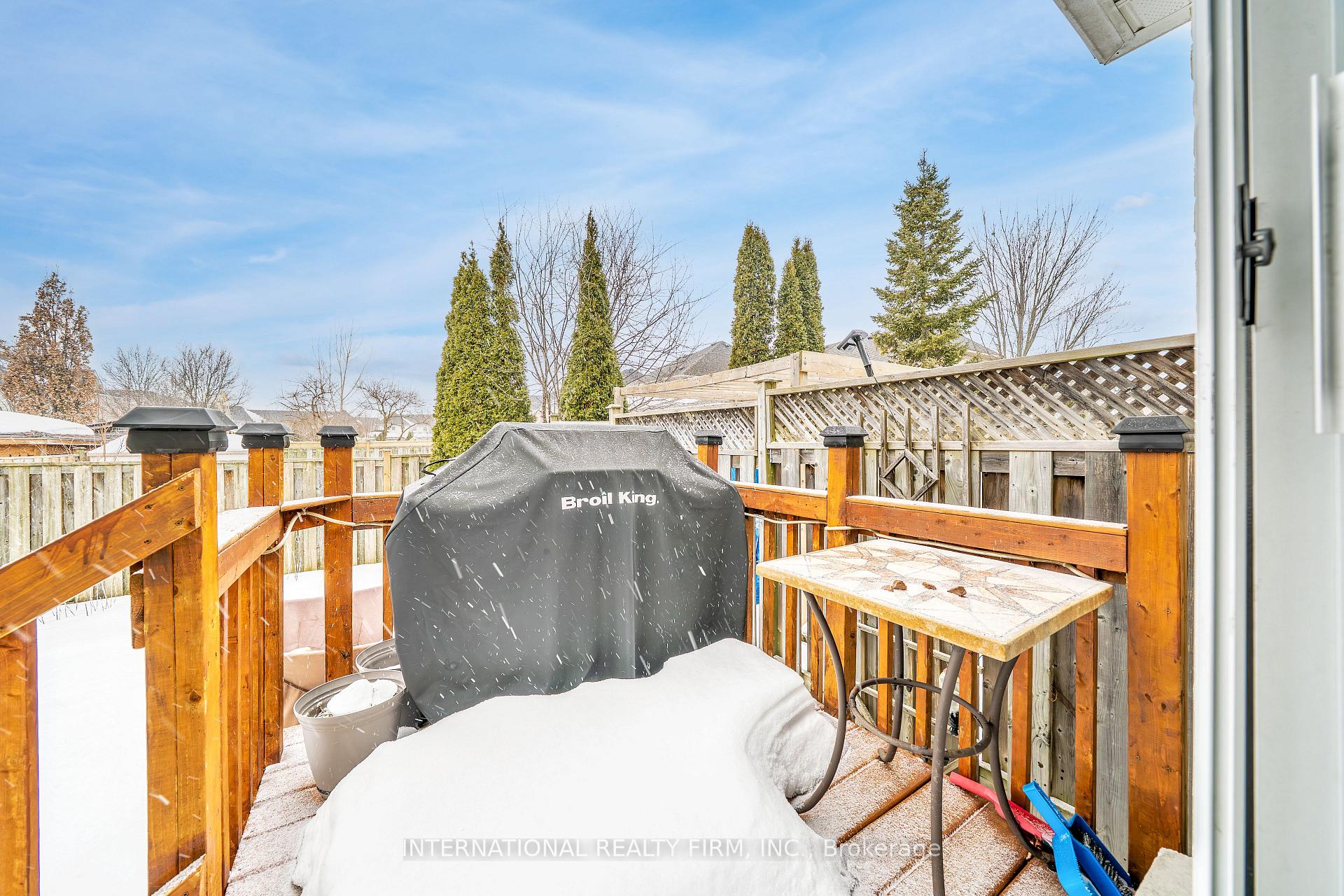 Photo 15 of 45 Oglevie Drive, Whitby, Pringle Creek — HOMEH