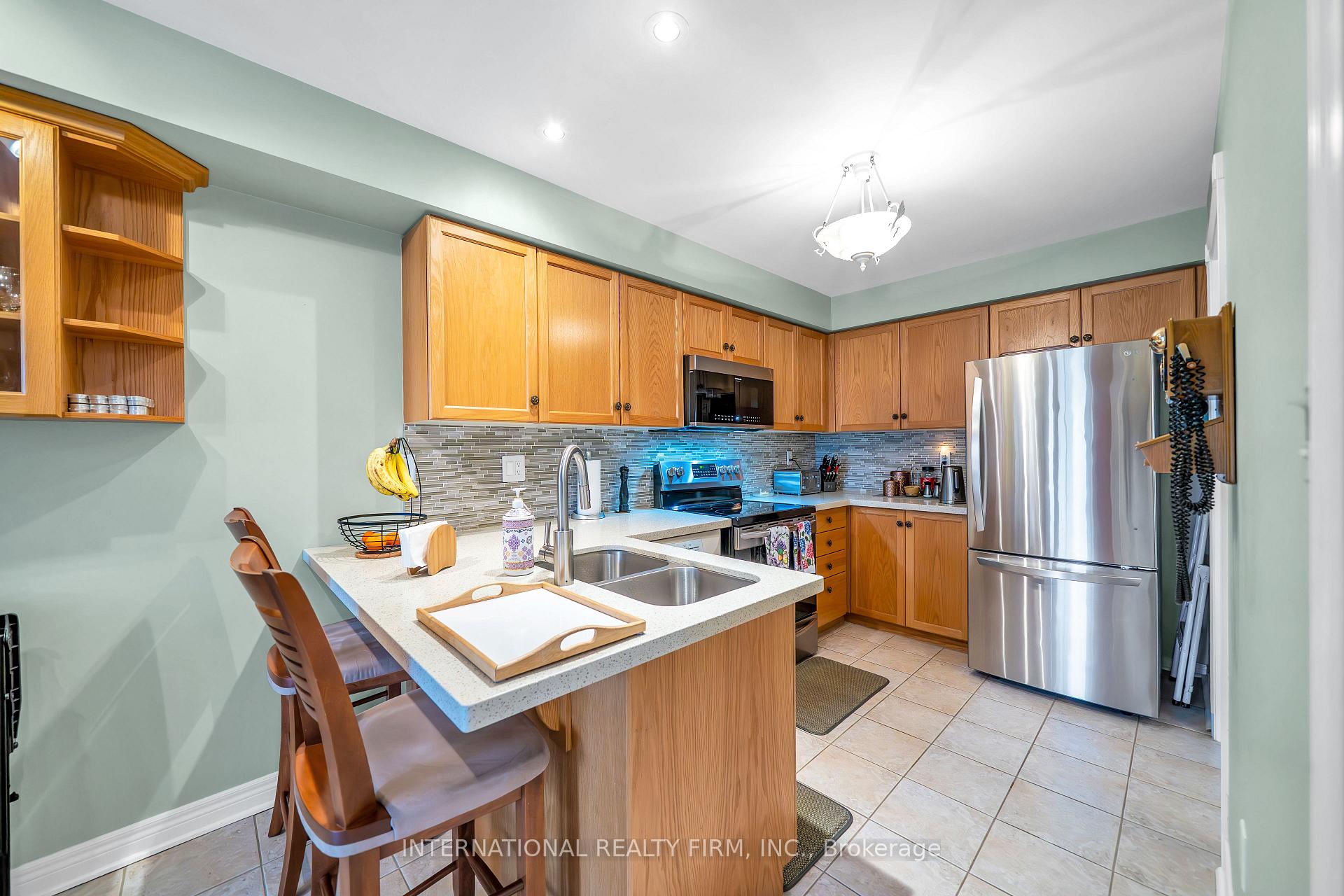 Photo 20 of 45 Oglevie Drive, Whitby, Pringle Creek — HOMEH