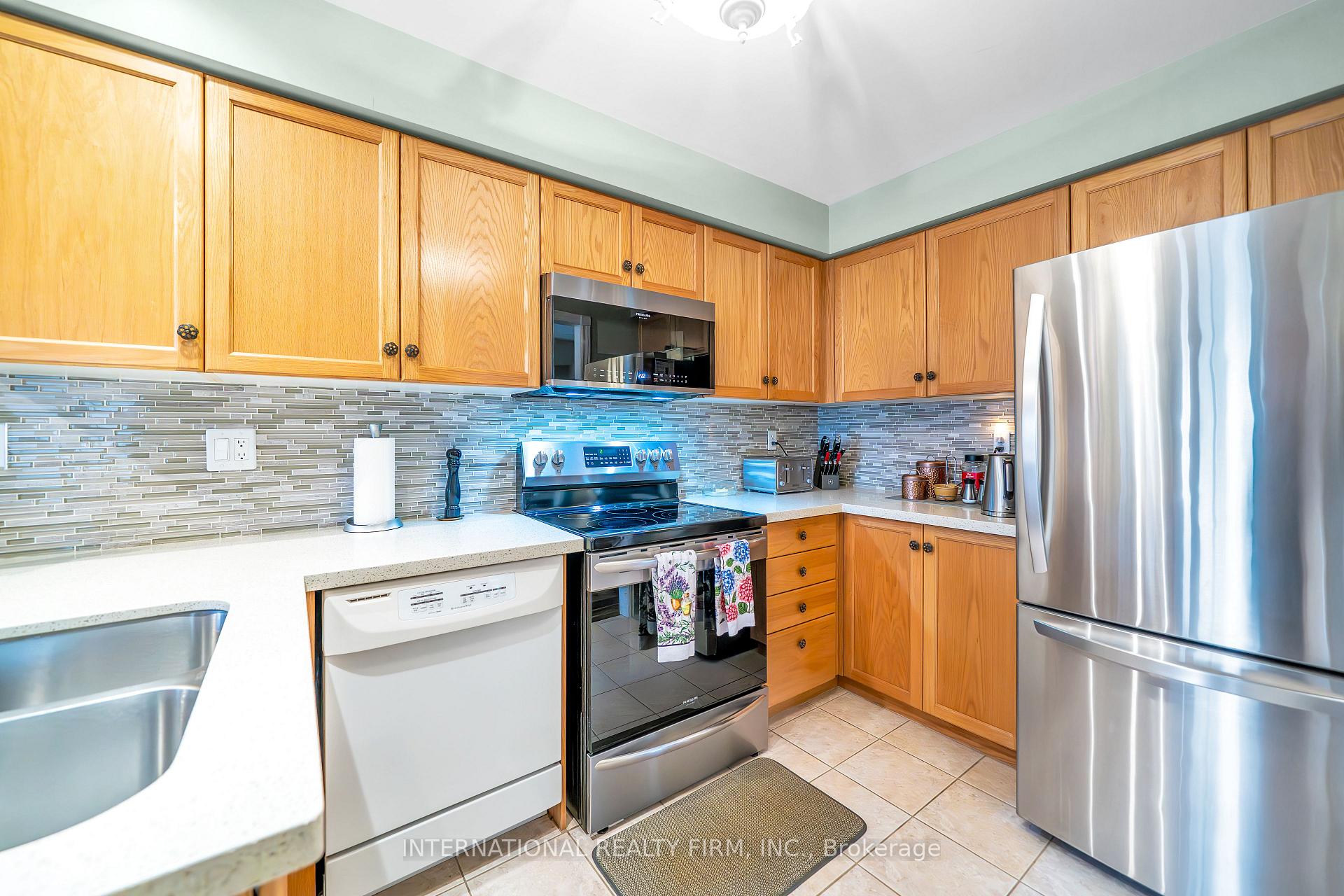 Photo 21 of 45 Oglevie Drive, Whitby, Pringle Creek — HOMEH