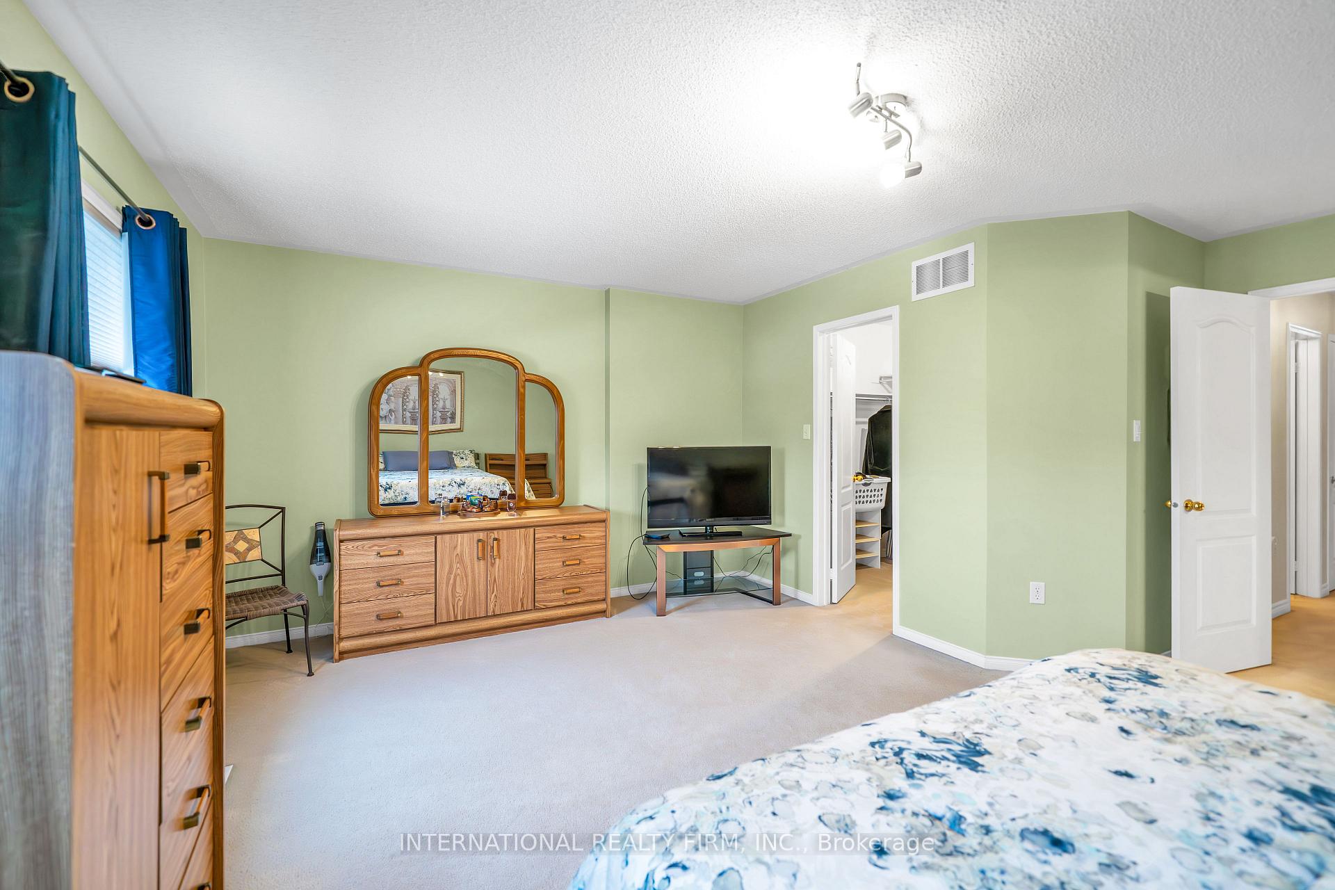 Photo 32 of 45 Oglevie Drive, Whitby, Pringle Creek — HOMEH