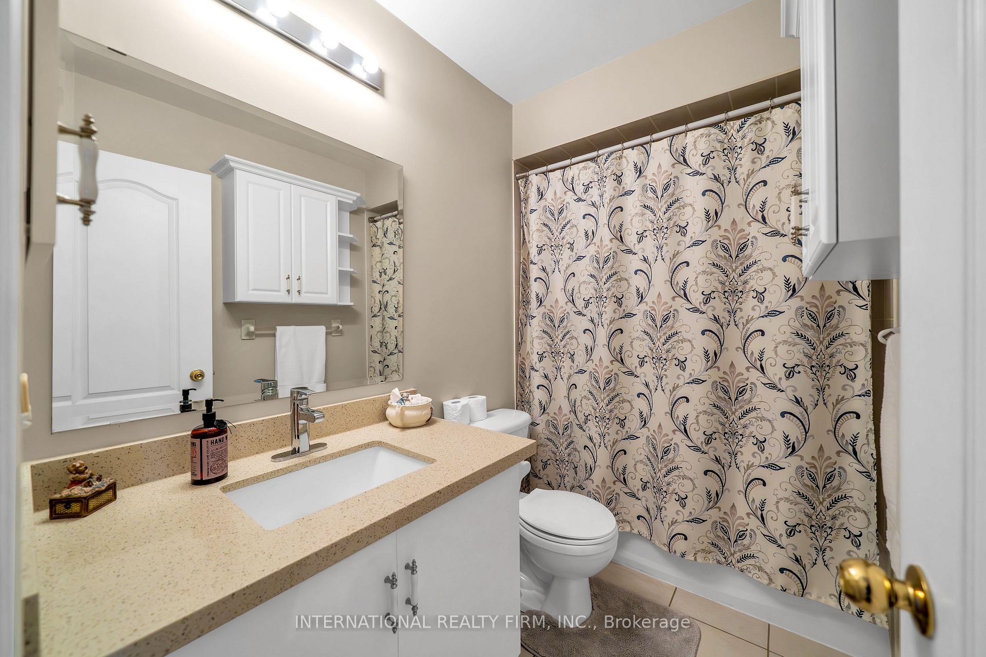 Photo 37 of 45 Oglevie Drive, Whitby, Pringle Creek — HOMEH