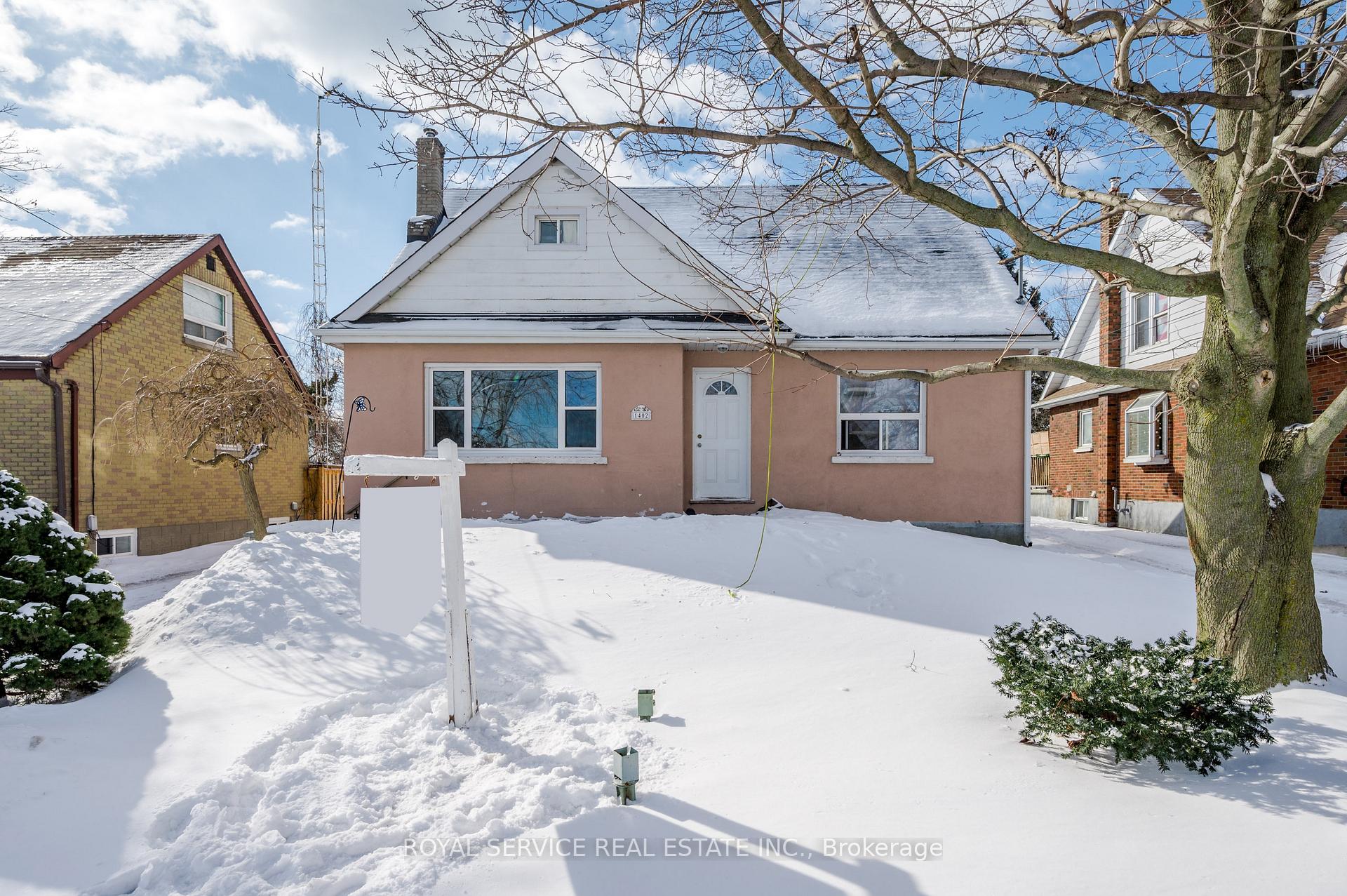 Photo 2 of 1402 Simcoe Street S, Oshawa, Lakeview — HOMEH