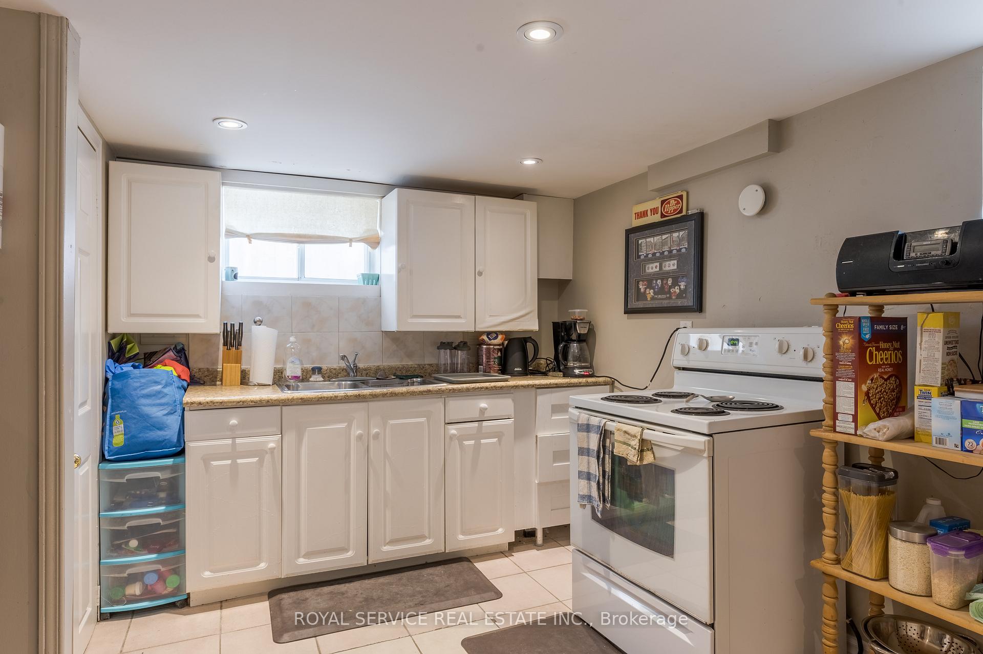 Photo 12 of 1402 Simcoe Street S, Oshawa, Lakeview — HOMEH