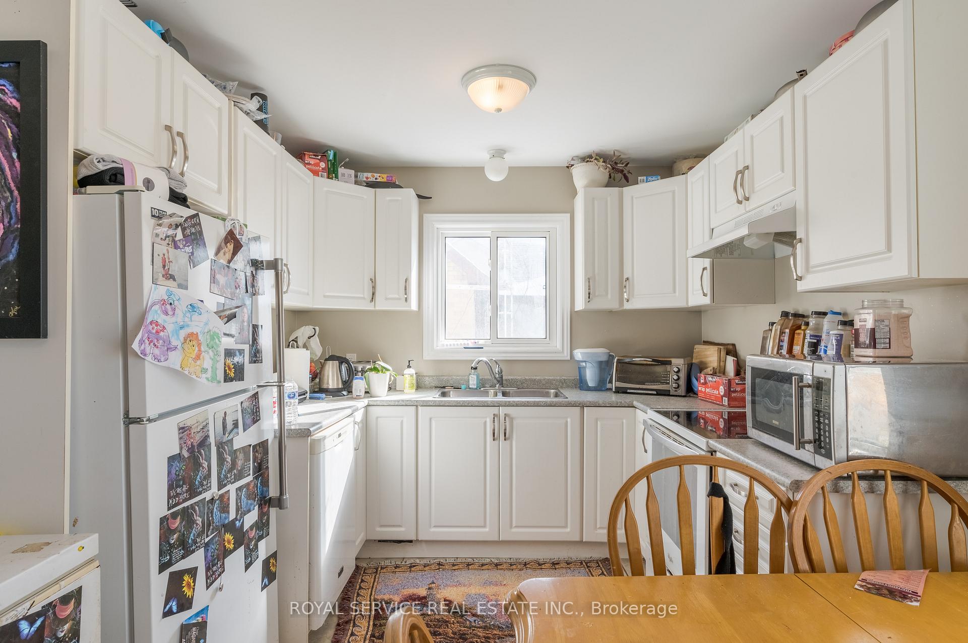 Photo 14 of 1402 Simcoe Street S, Oshawa, Lakeview — HOMEH