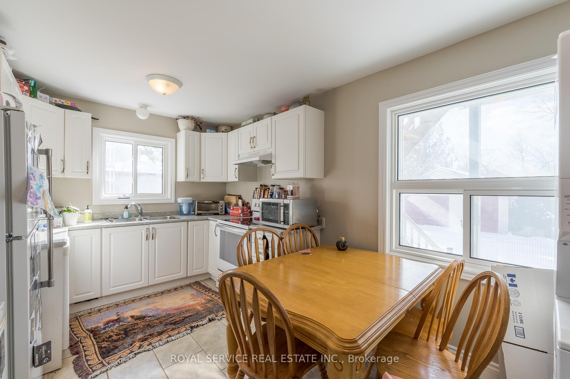 Photo 15 of 1402 Simcoe Street S, Oshawa, Lakeview — HOMEH