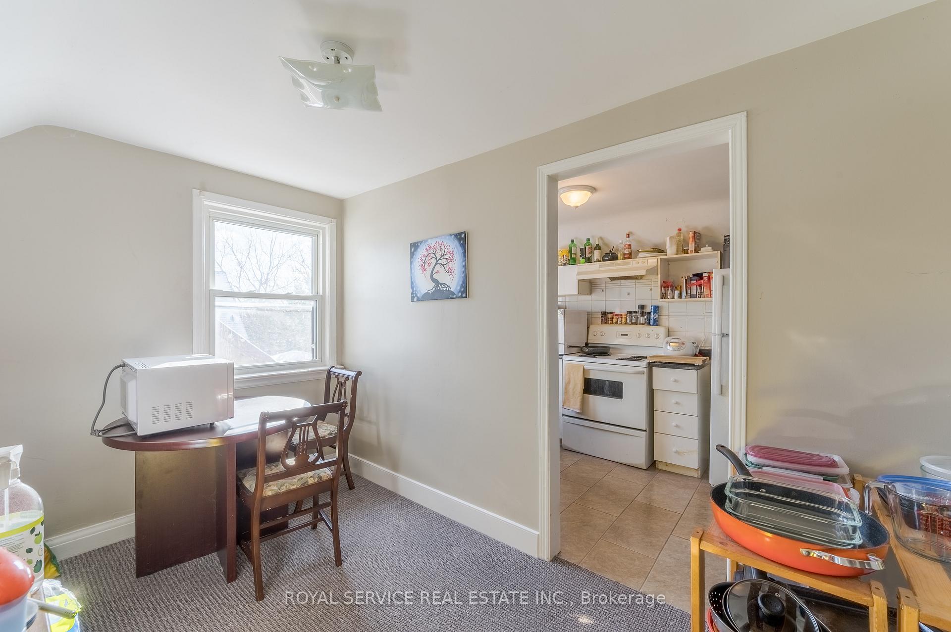 Photo 19 of 1402 Simcoe Street S, Oshawa, Lakeview — HOMEH