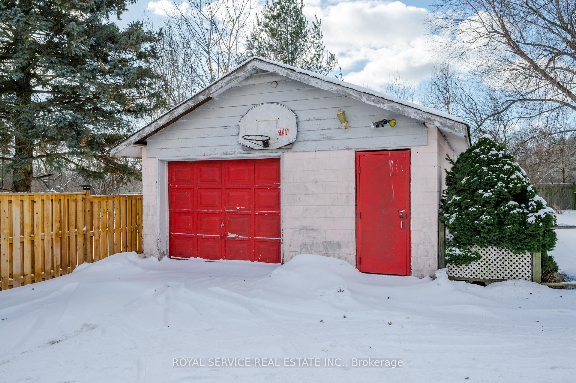 Photo 23 of 1402 Simcoe Street S, Oshawa, Lakeview — HOMEH