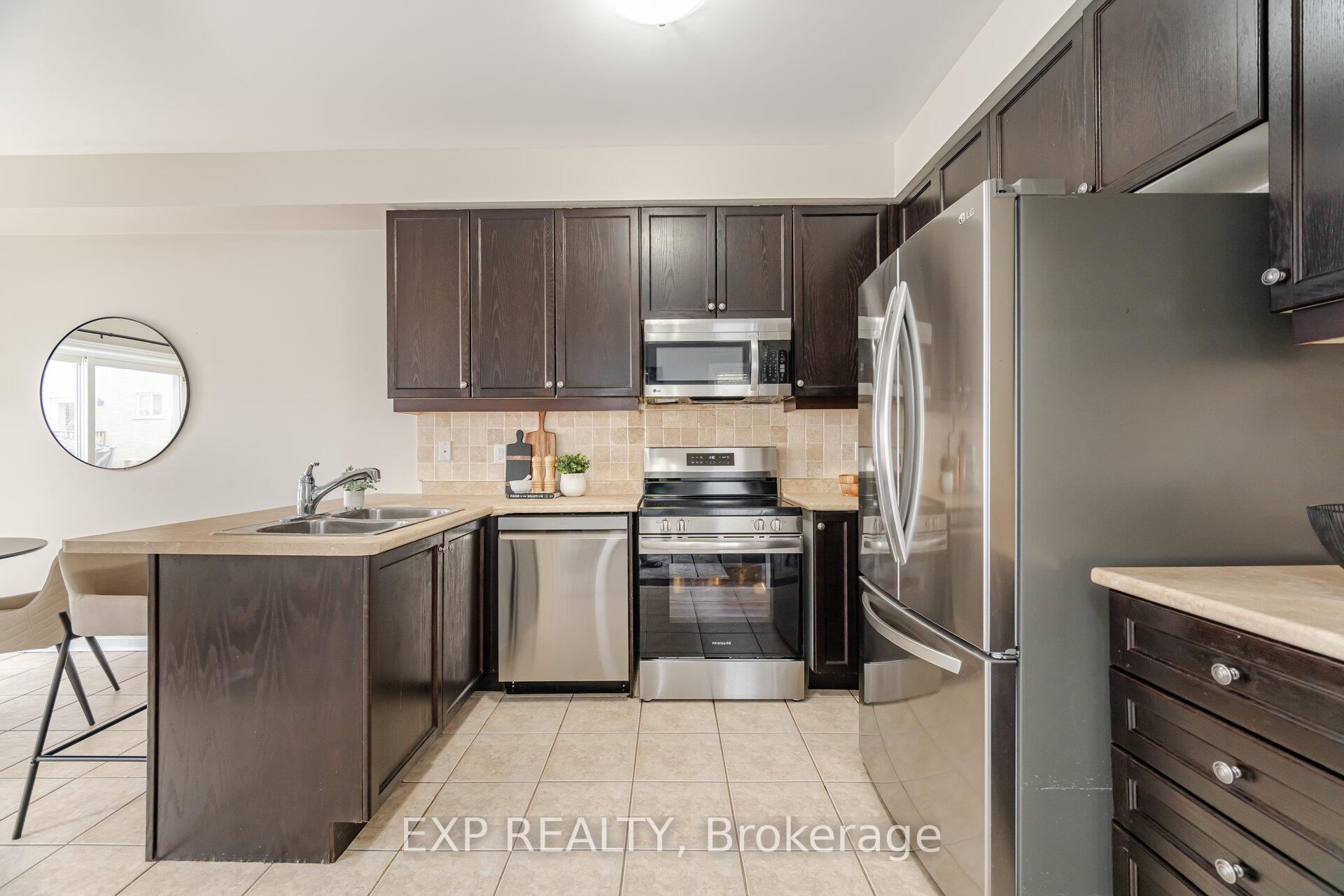 Photo 11 of 245 Worthview Drive, Vaughan, West Woodbridge — HOMEH