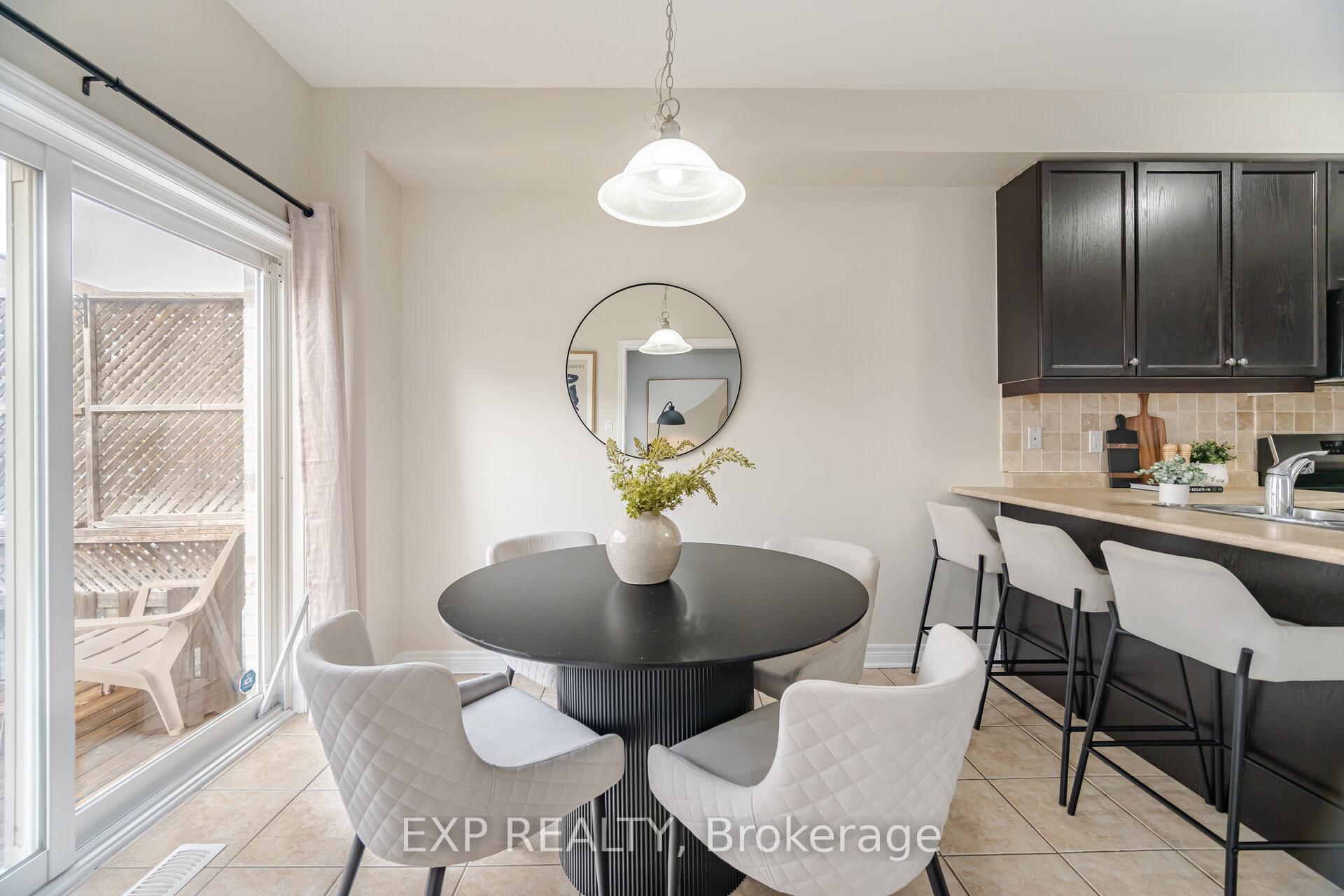 Photo 17 of 245 Worthview Drive, Vaughan, West Woodbridge — HOMEH