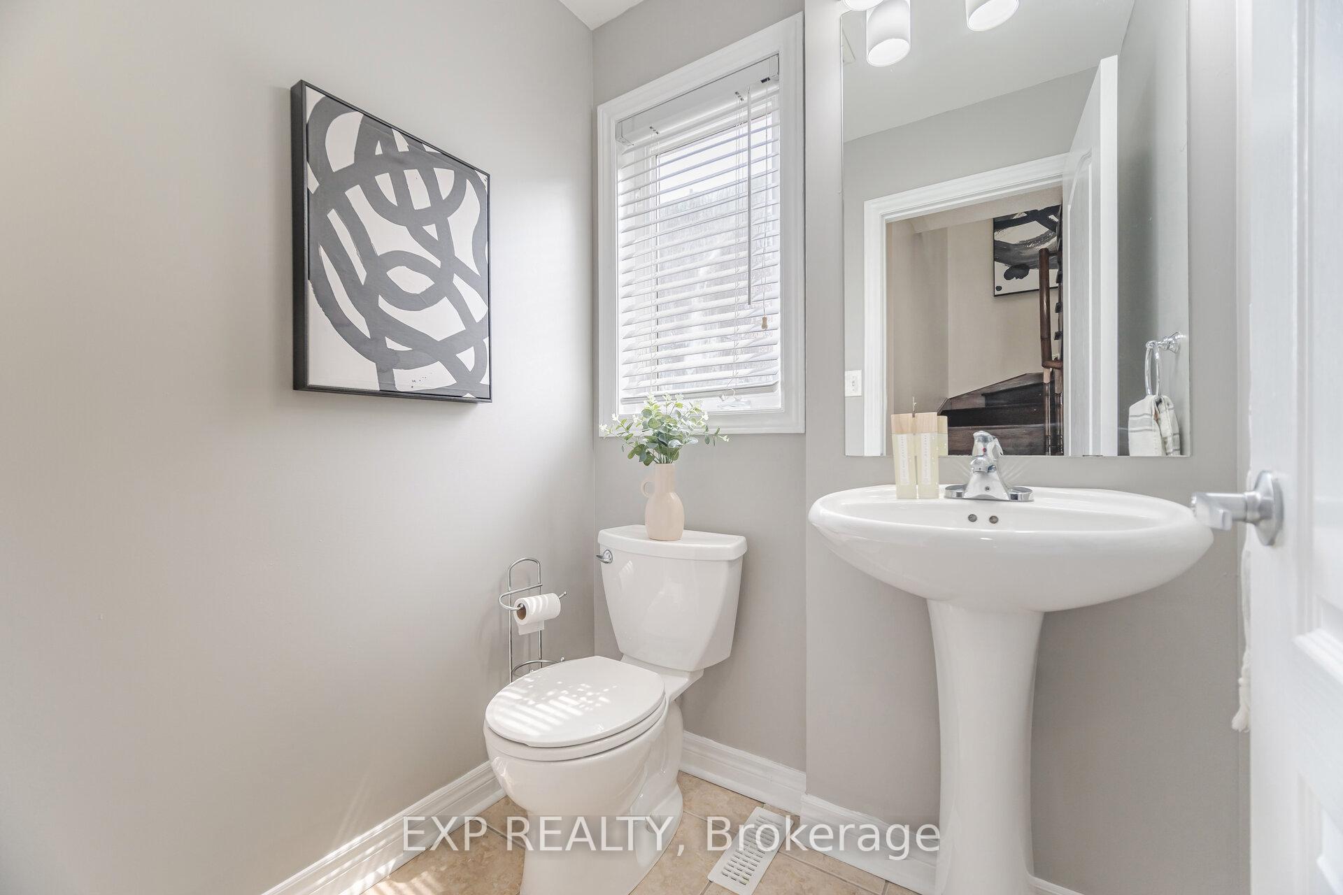 Photo 18 of 245 Worthview Drive, Vaughan, West Woodbridge — HOMEH