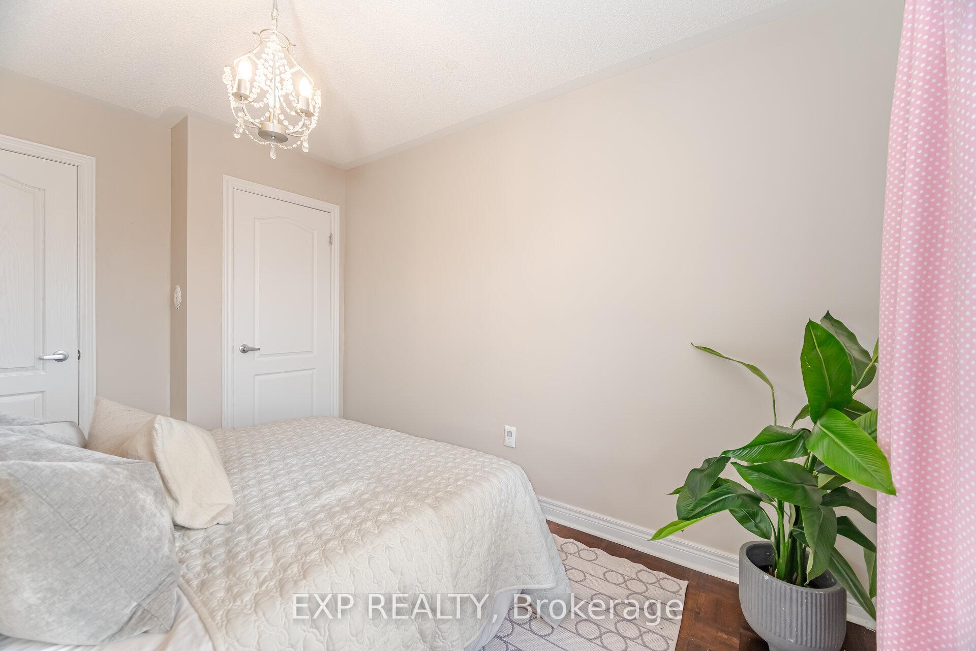 Photo 30 of 245 Worthview Drive, Vaughan, West Woodbridge — HOMEH