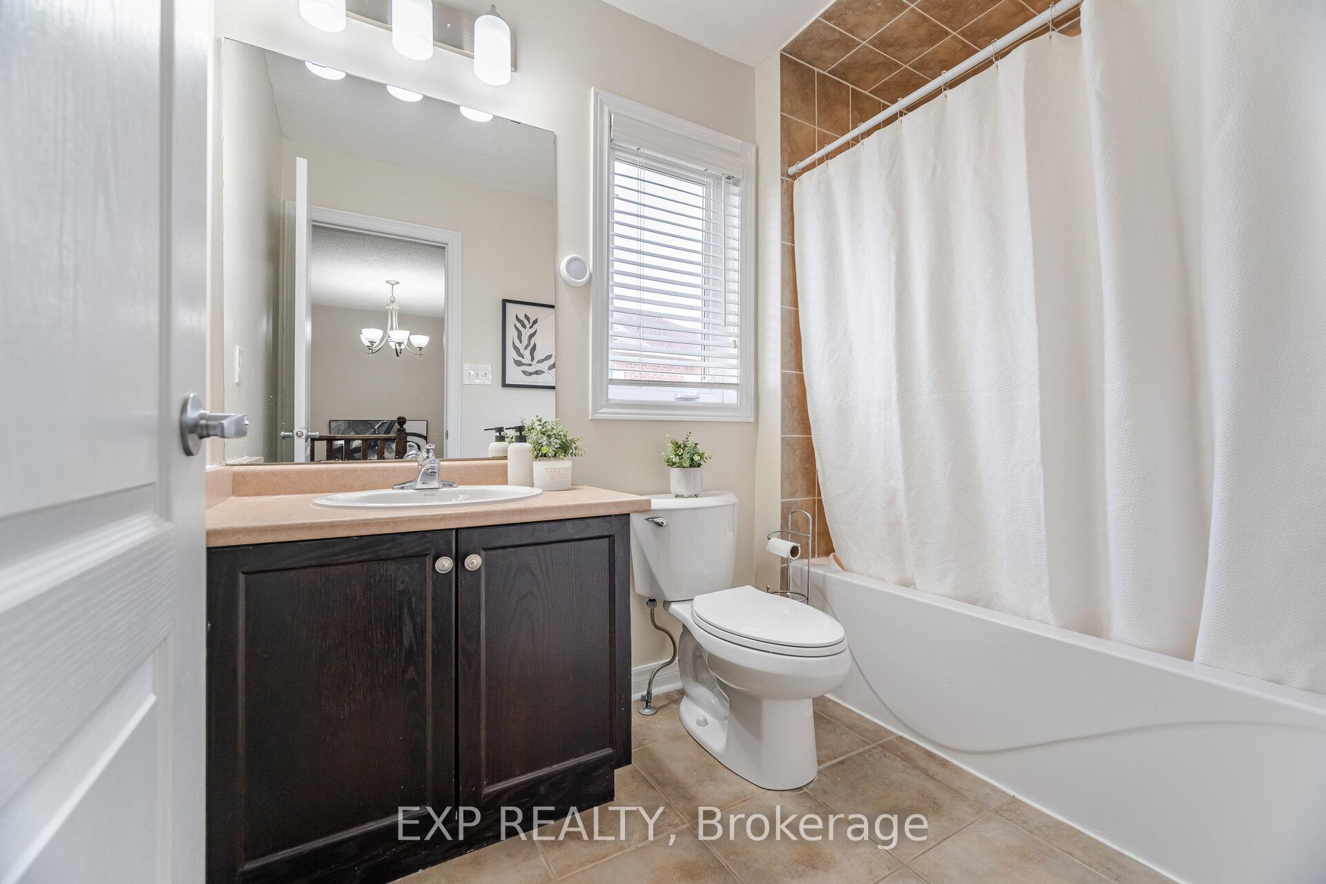 Photo 31 of 245 Worthview Drive, Vaughan, West Woodbridge — HOMEH