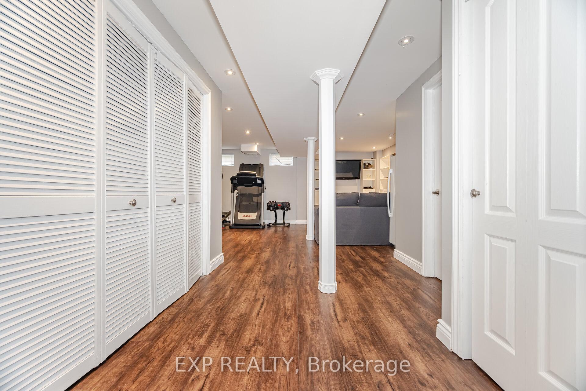 Photo 33 of 245 Worthview Drive, Vaughan, West Woodbridge — HOMEH