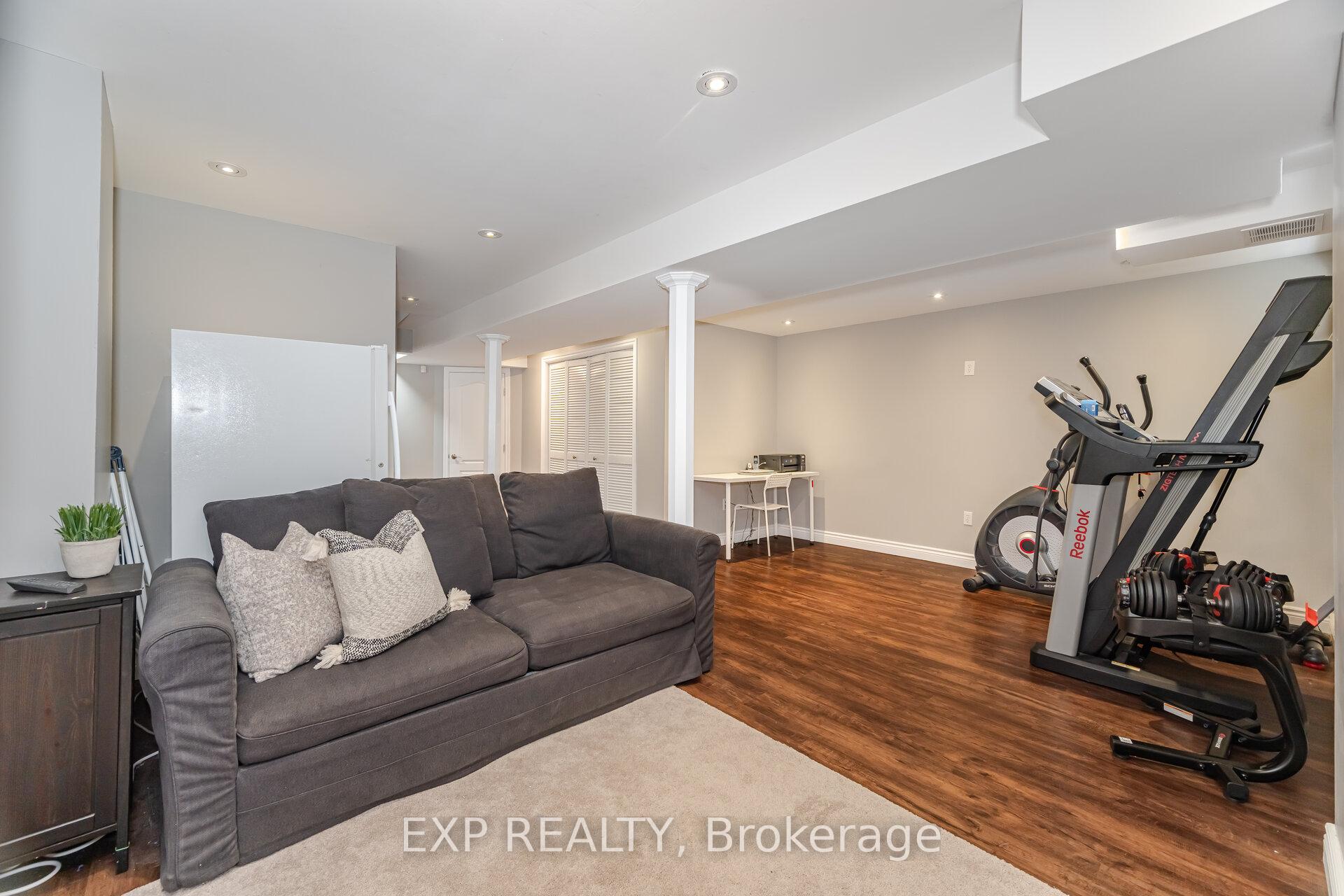 Photo 37 of 245 Worthview Drive, Vaughan, West Woodbridge — HOMEH