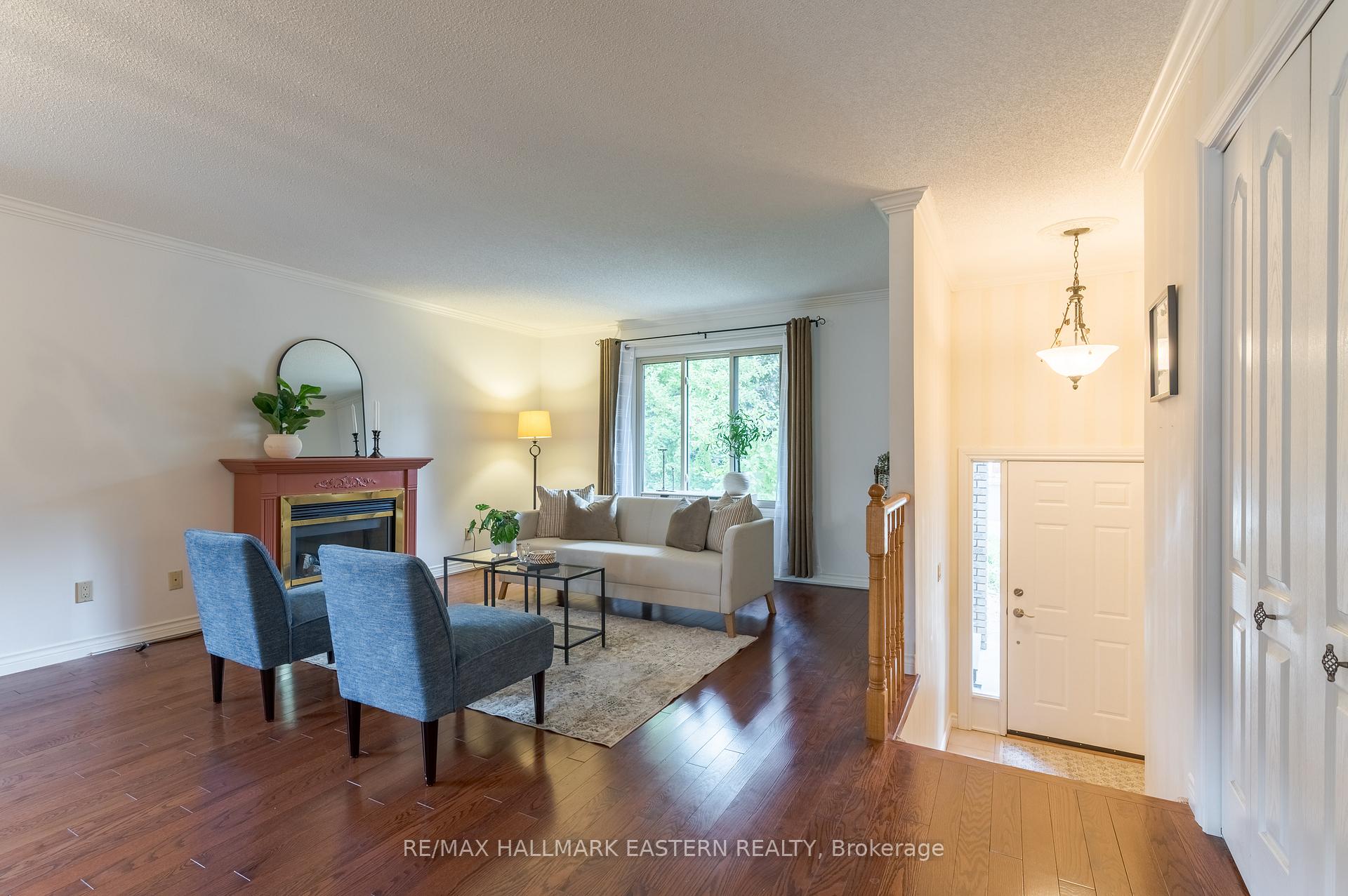 Photo 4 of 2196 Lorraine Drive, Peterborough, Northcrest Ward 5 — HOMEH