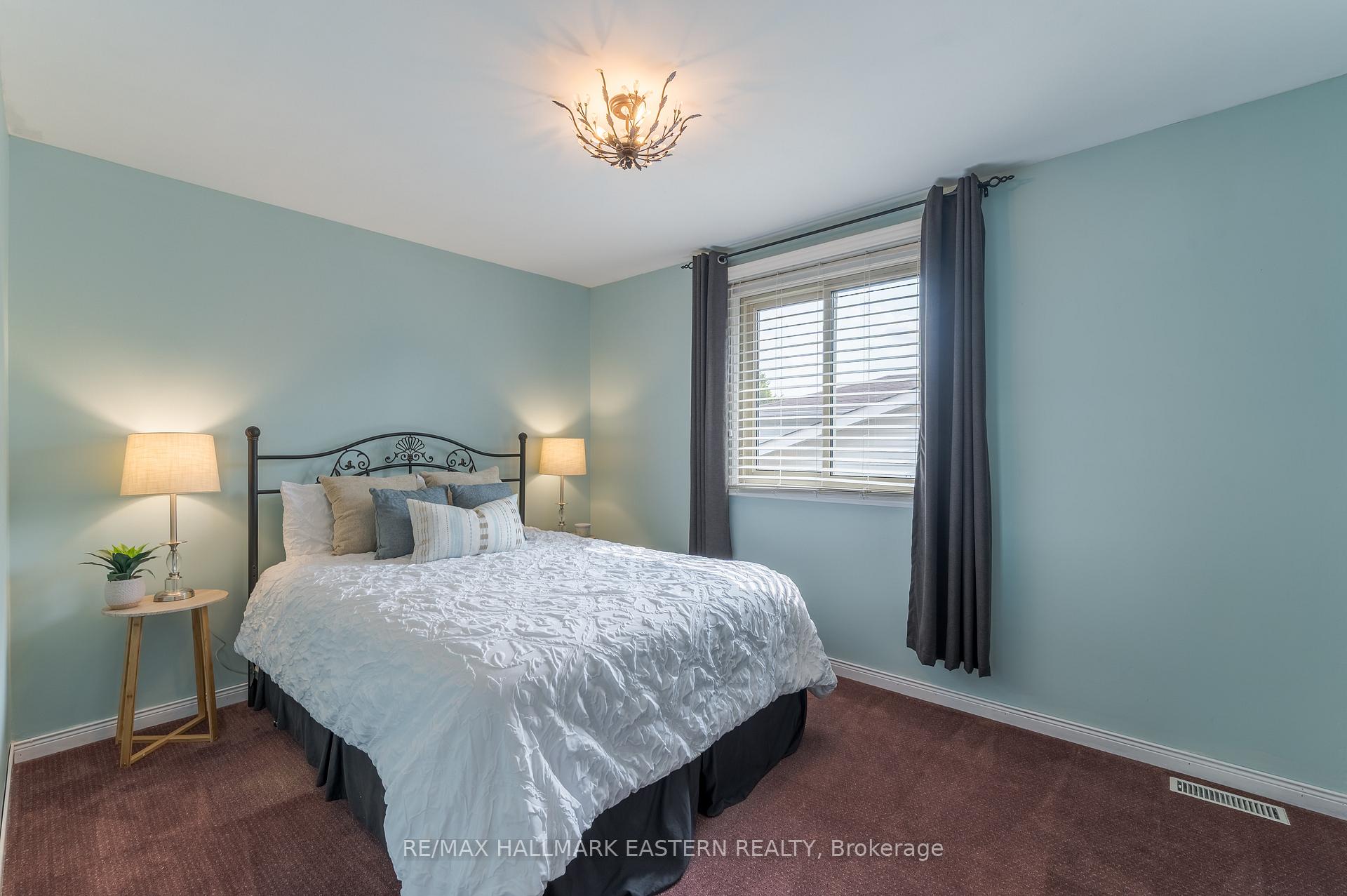 Photo 9 of 2196 Lorraine Drive, Peterborough, Northcrest Ward 5 — HOMEH