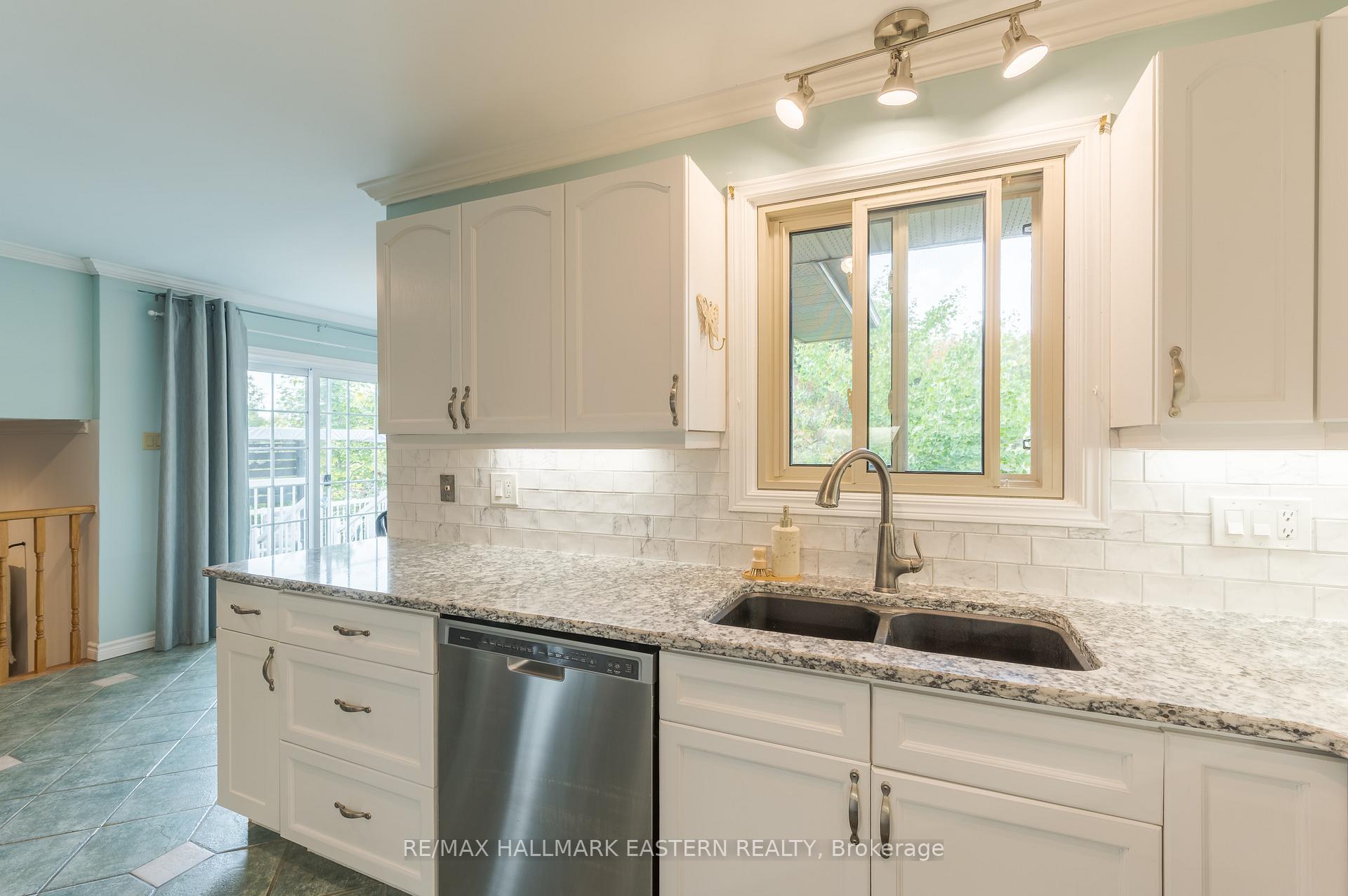 Photo 13 of 2196 Lorraine Drive, Peterborough, Northcrest Ward 5 — HOMEH