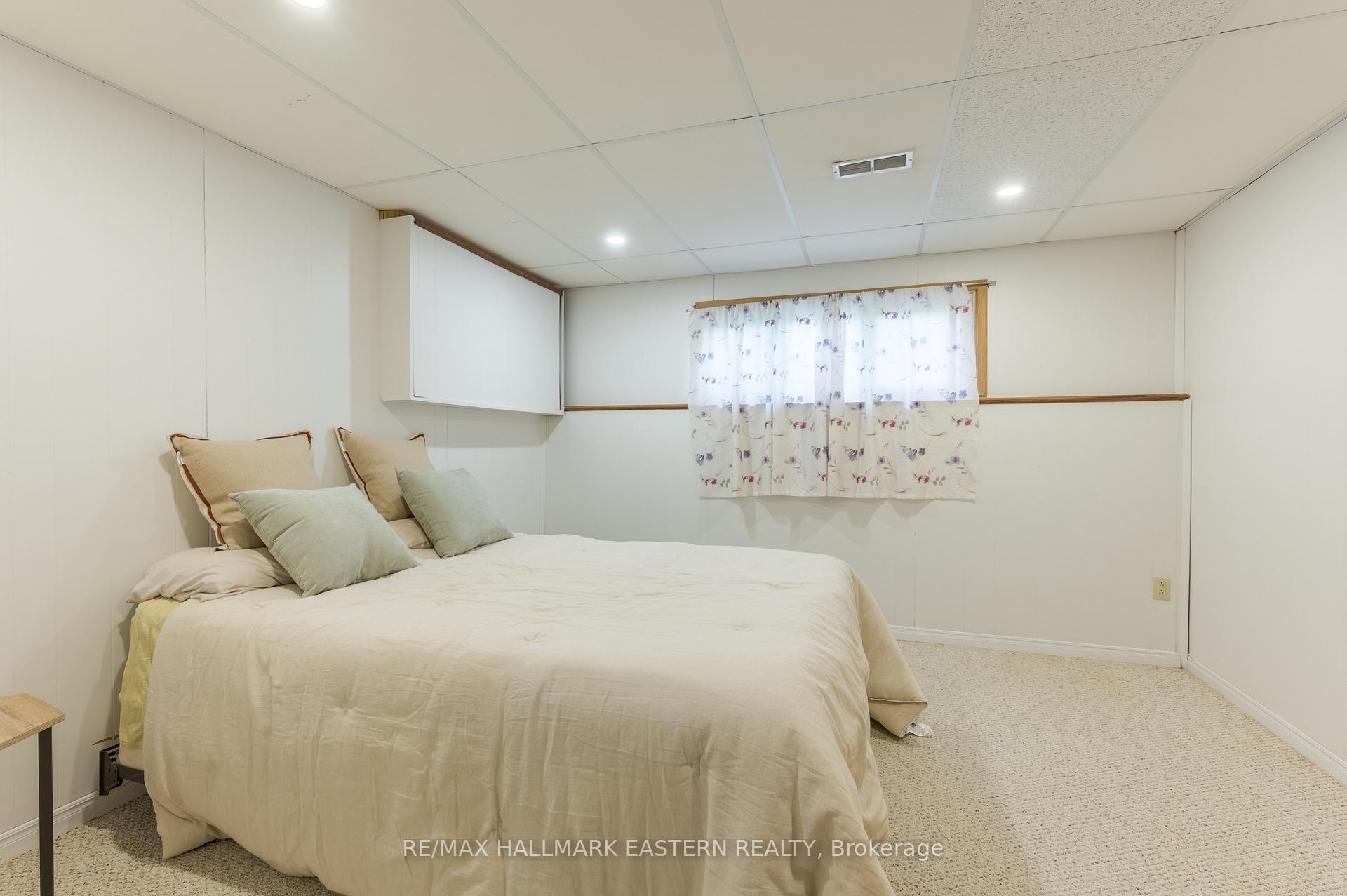 Photo 25 of 2196 Lorraine Drive, Peterborough, Northcrest Ward 5 — HOMEH