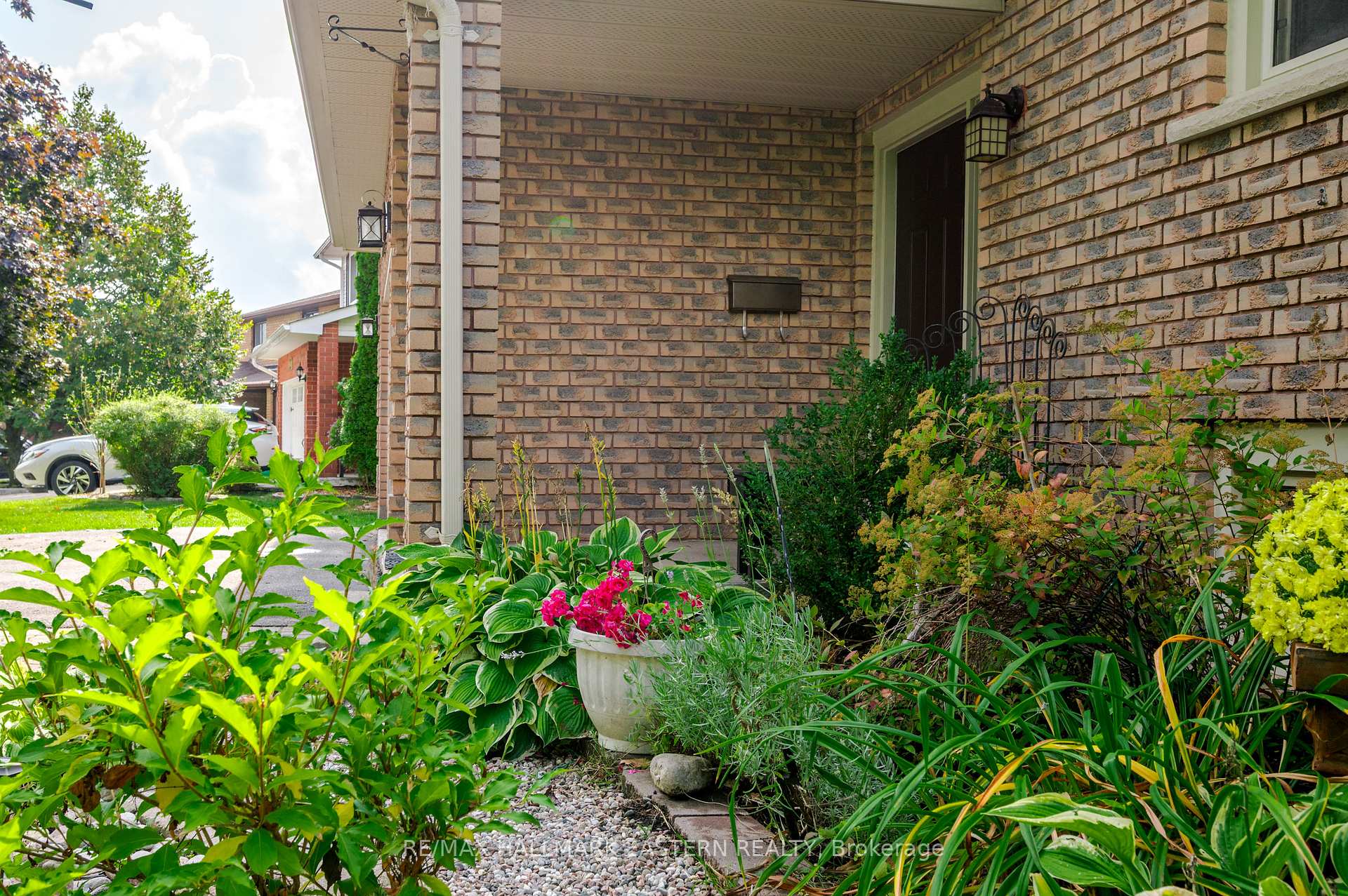 Photo 38 of 2196 Lorraine Drive, Peterborough, Northcrest Ward 5 — HOMEH