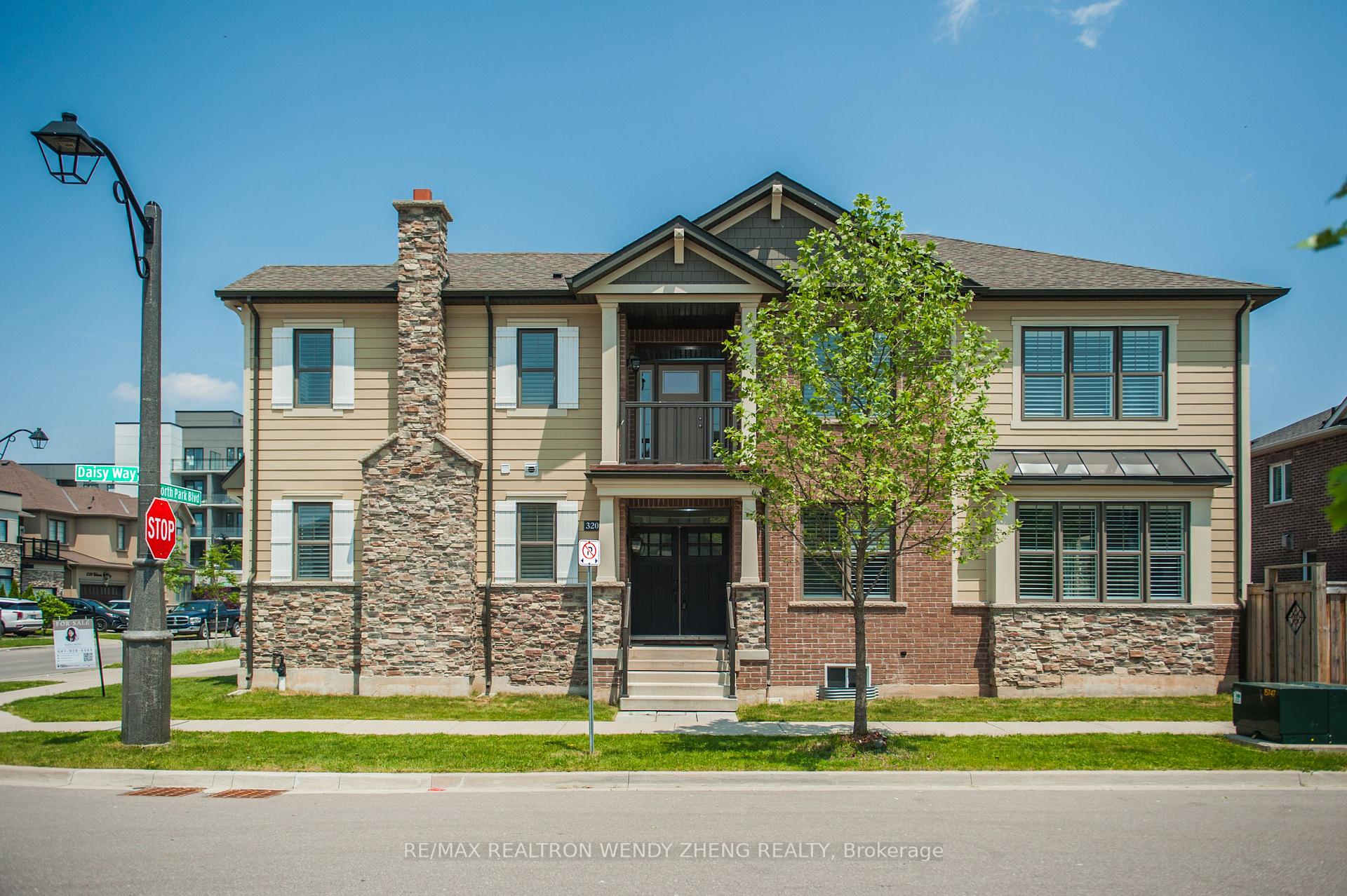 Front of 3209 Daisy Way